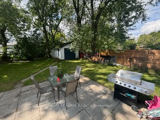 895 Maplewood Drive