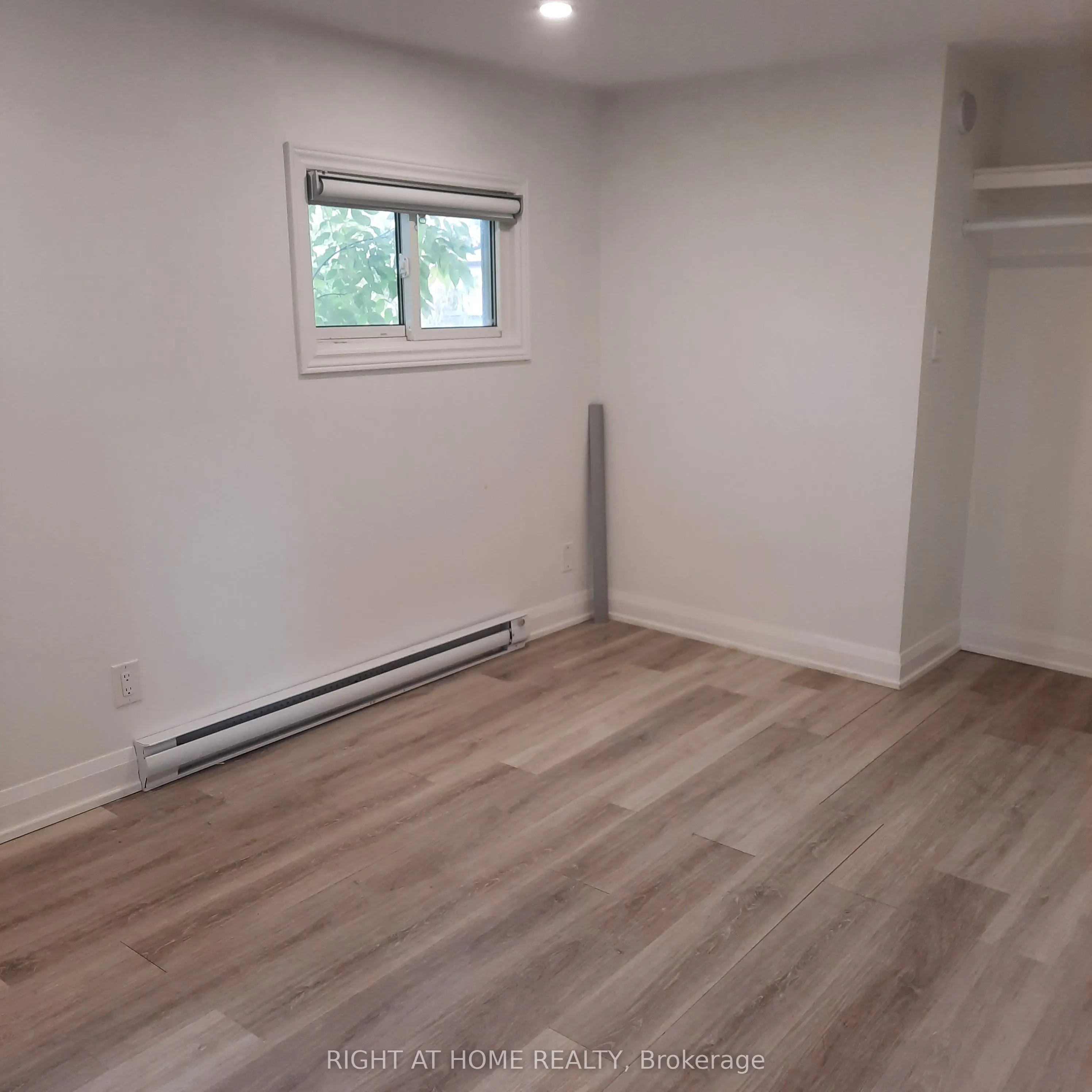 895 Maplewood Drive