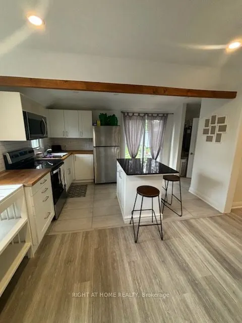 895 Maplewood Drive