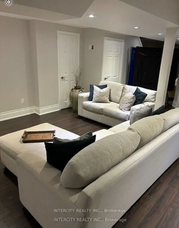 110 Lio Avenue
