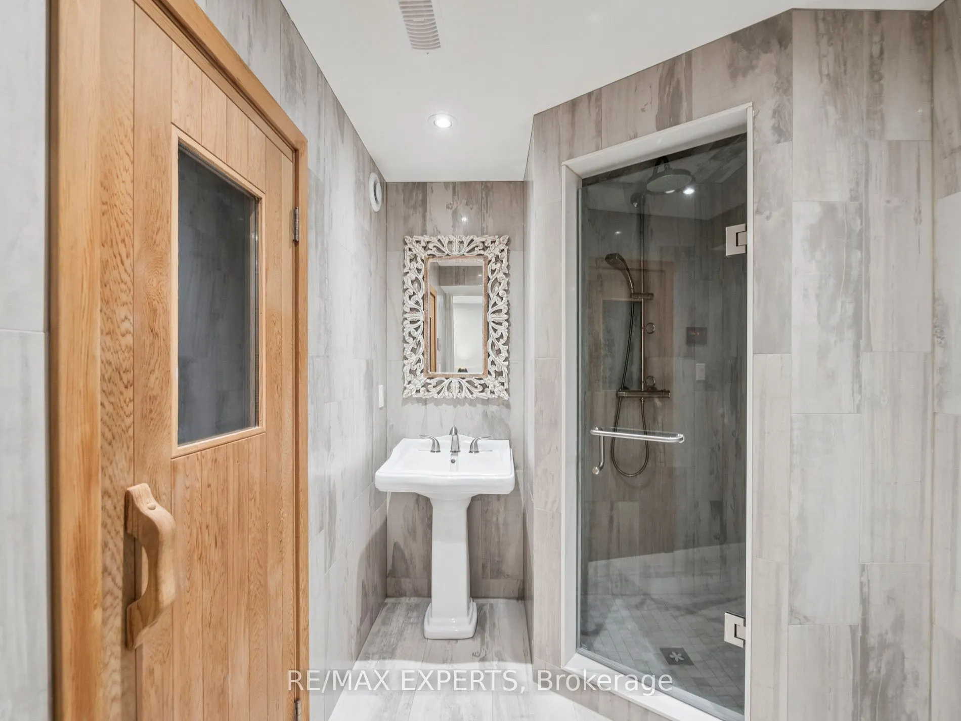 105 Eden Vale Drive SE