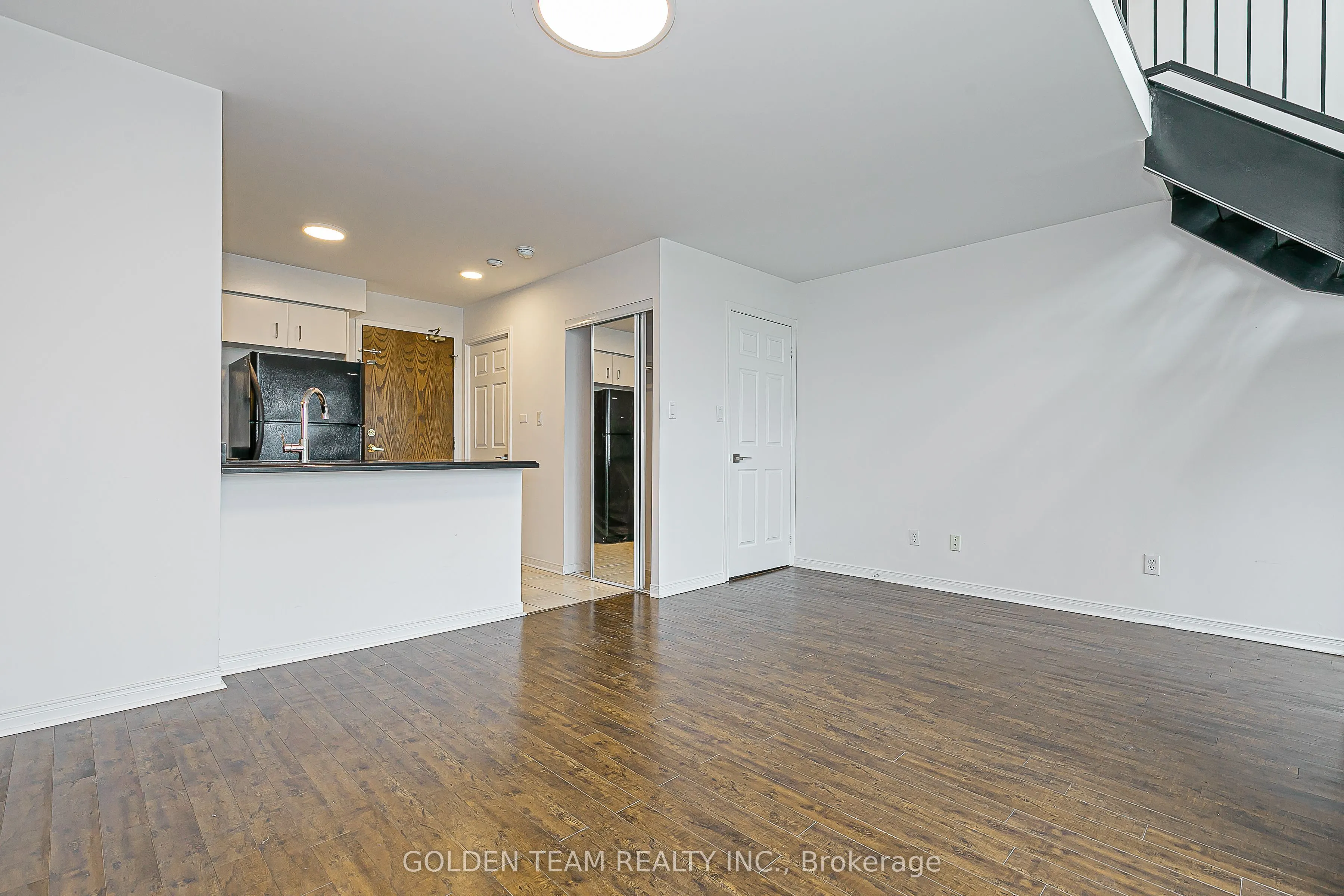 51 Baffin Court #702