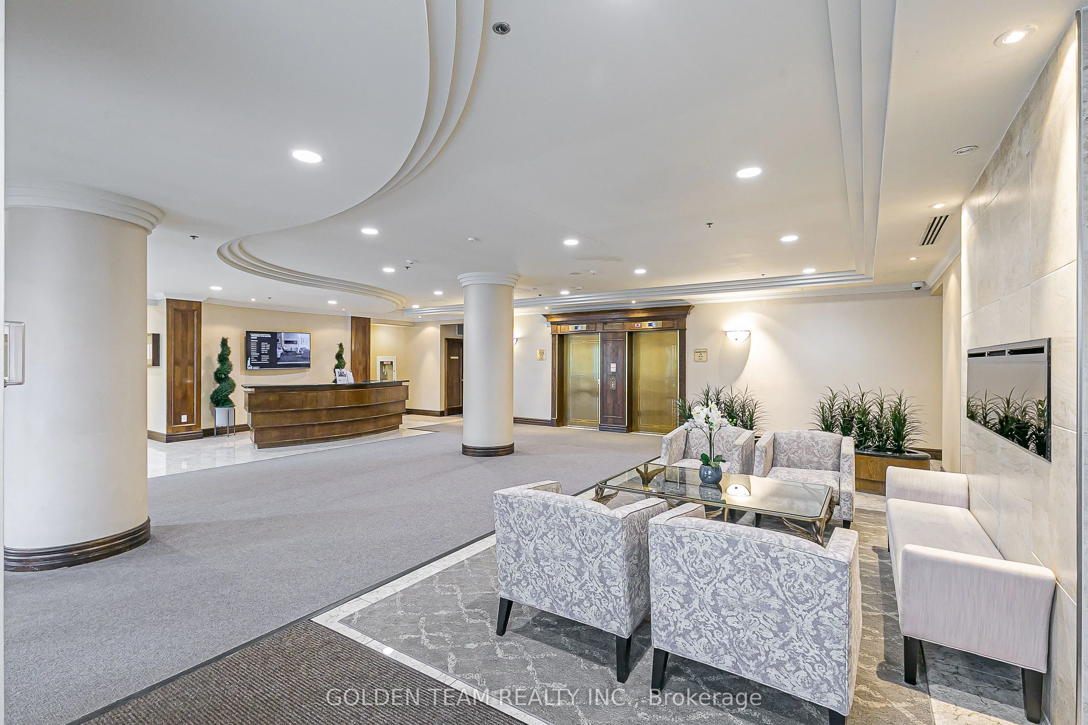 51 Baffin Court #702