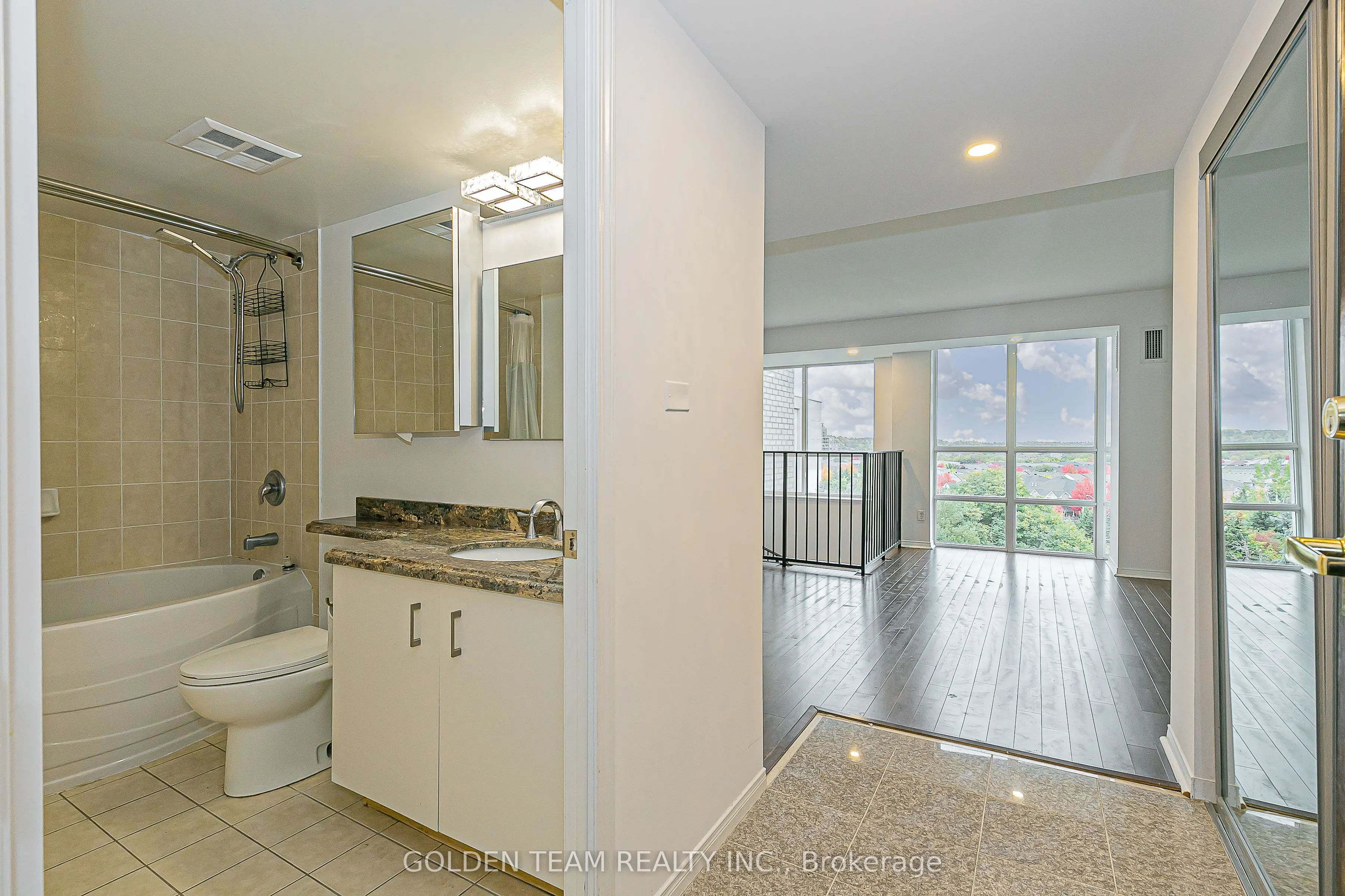 51 Baffin Court #702
