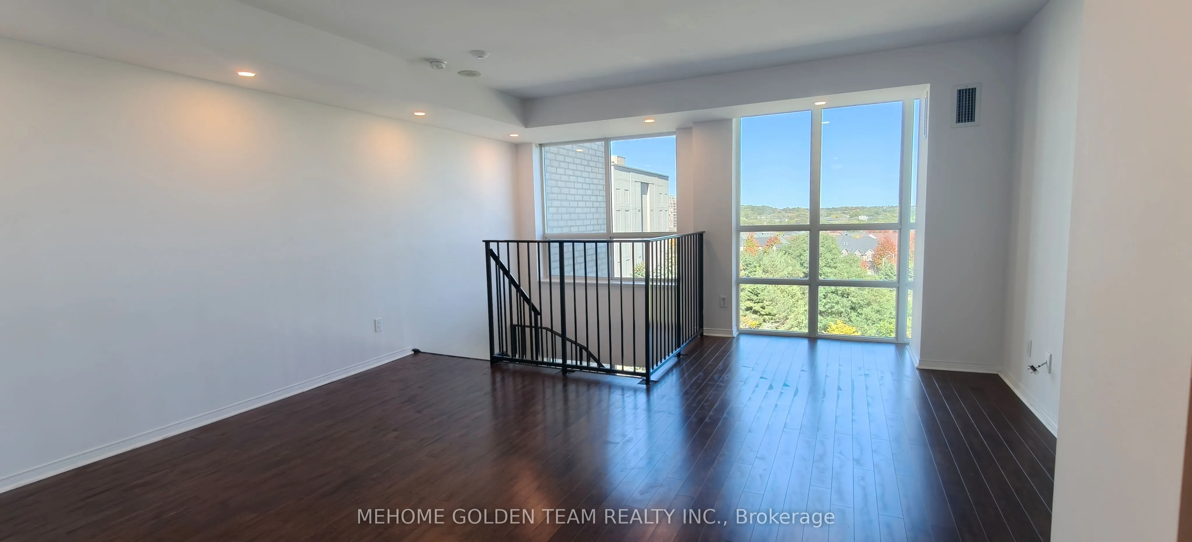 51 Baffin Court, #702