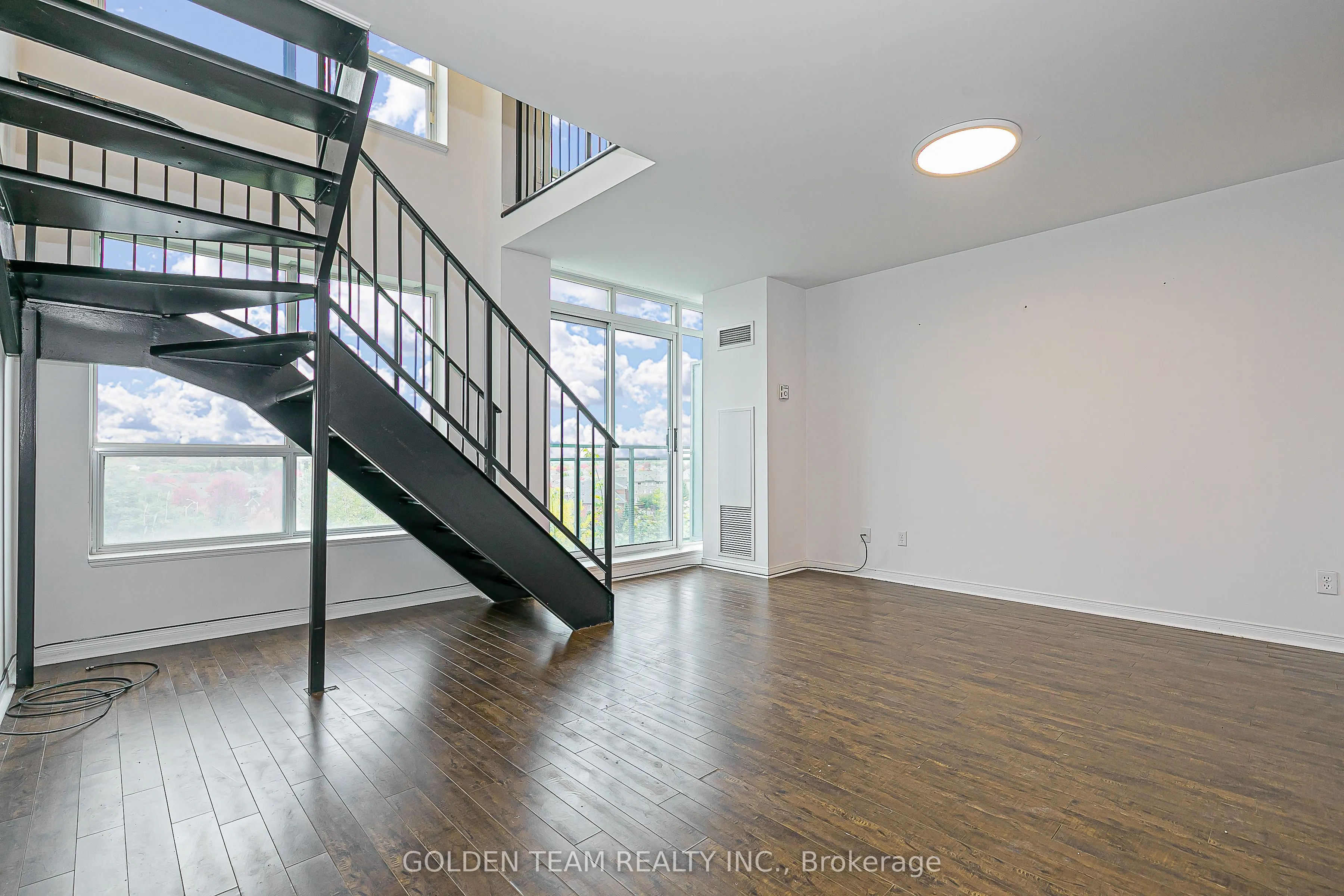 51 Baffin Court #702