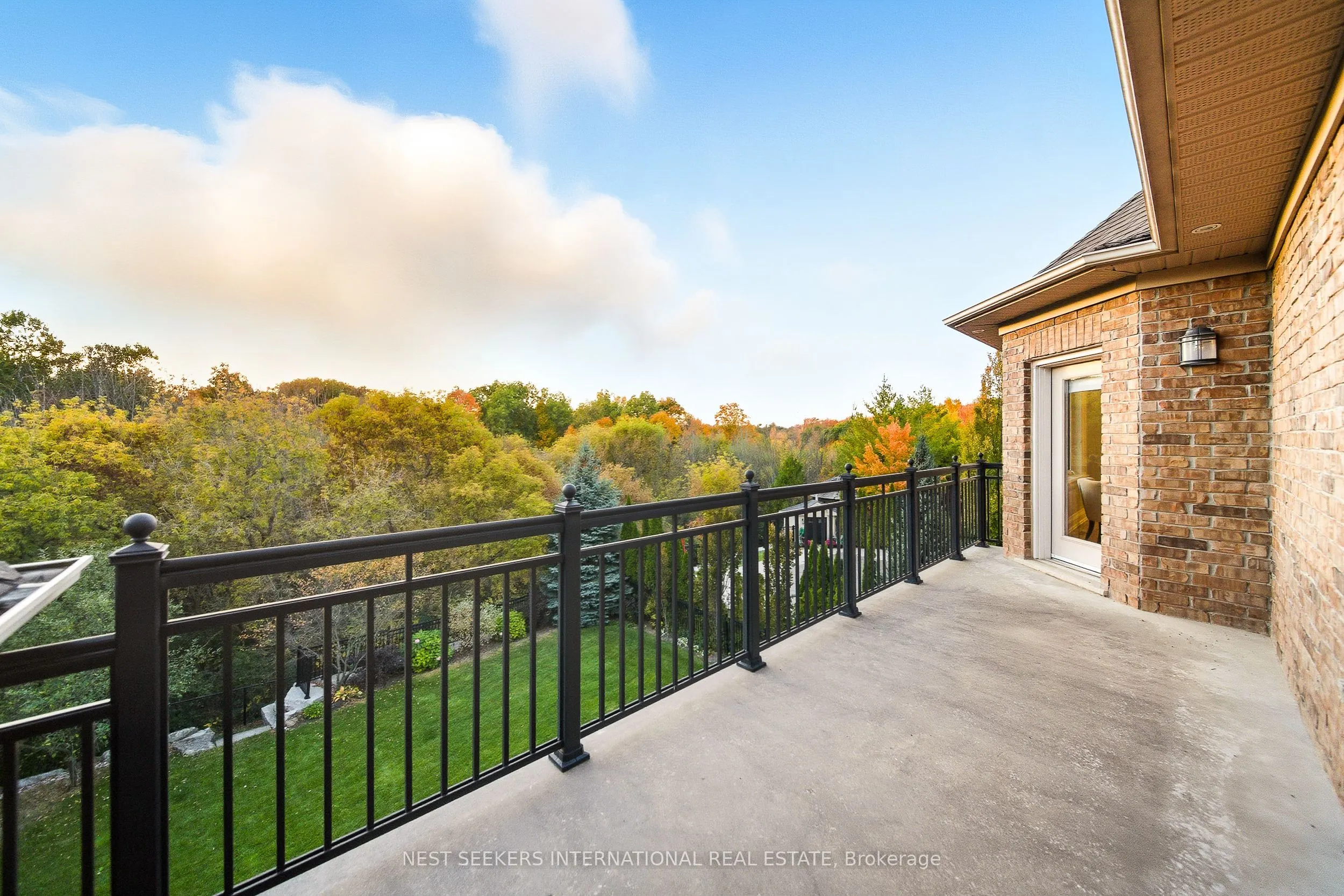 79 Grandvista Crescent