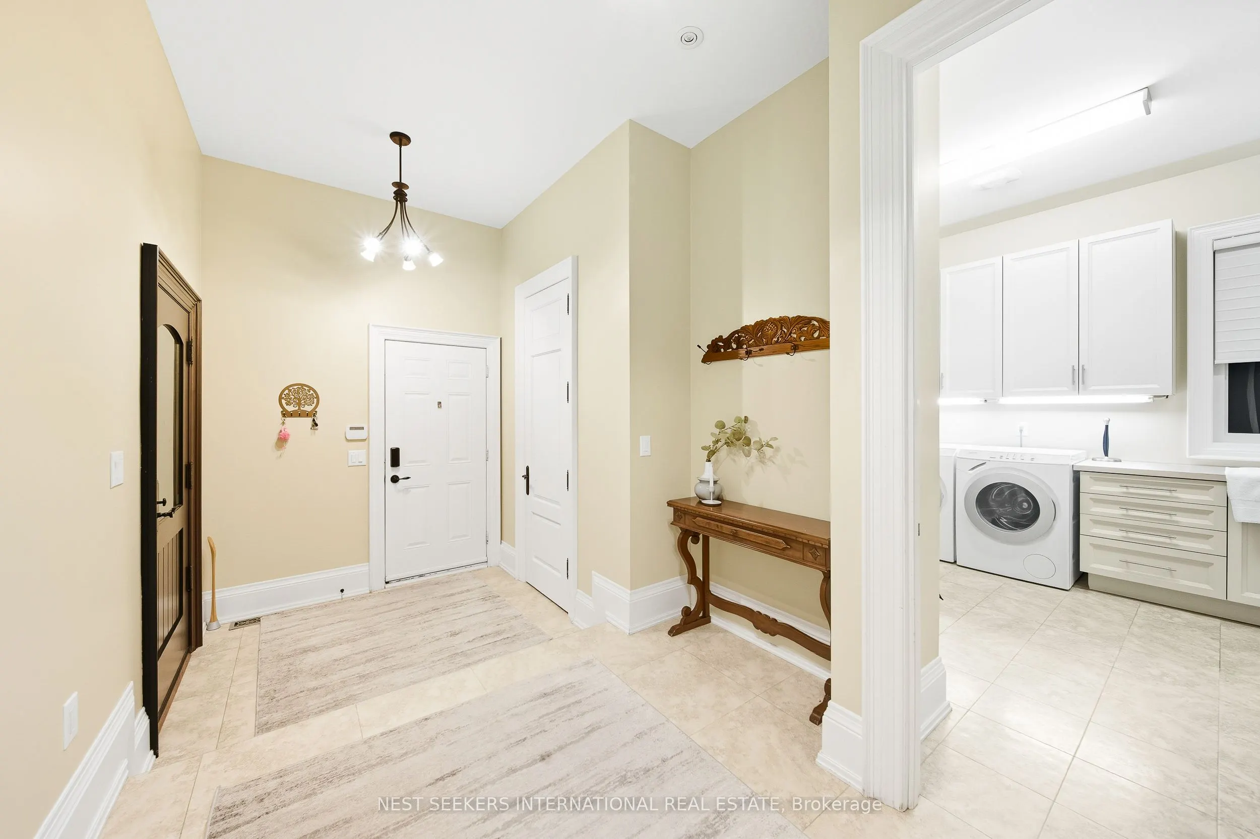 79 Grandvista Crescent