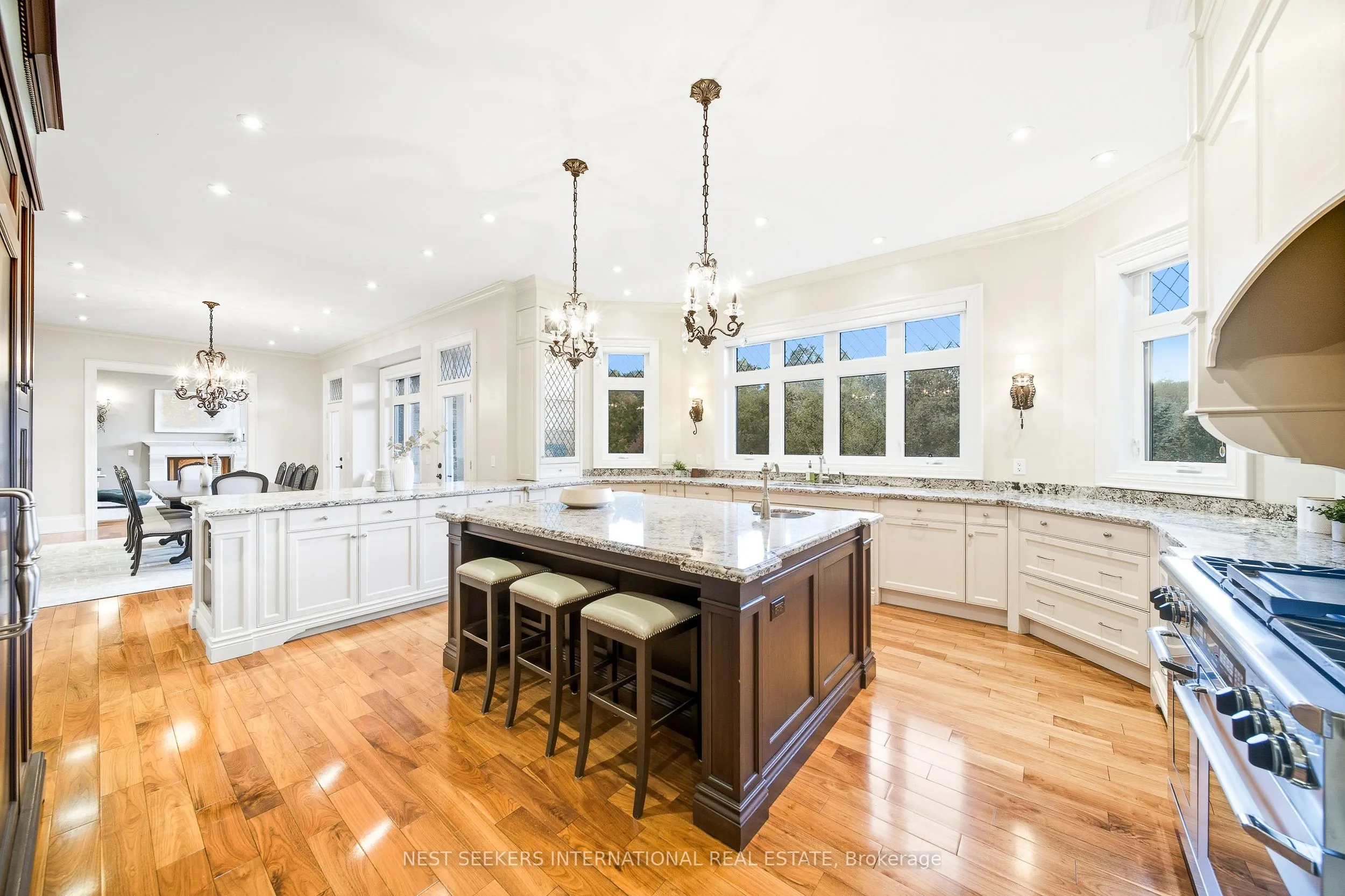 79 Grandvista Crescent