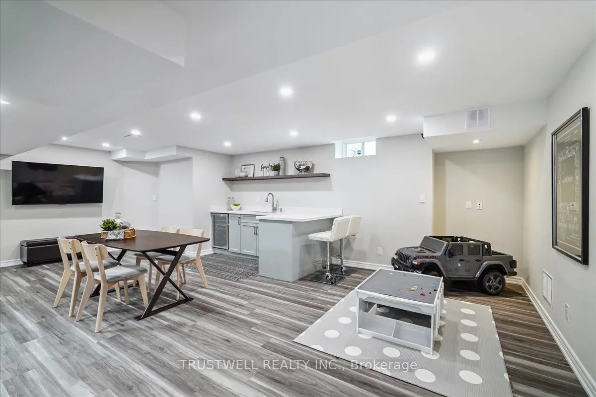 1 Mccombe Lane