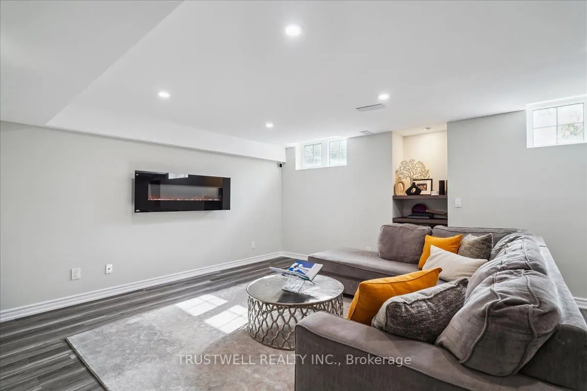 1 Mccombe Lane