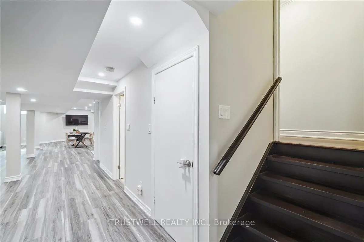1 Mccombe Lane