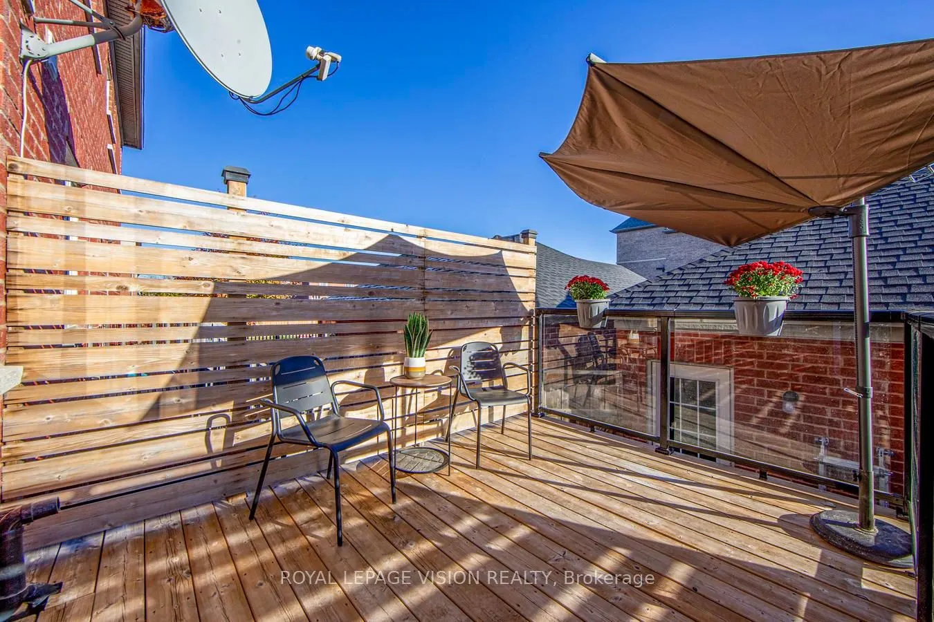 447 White's Hill Avenue