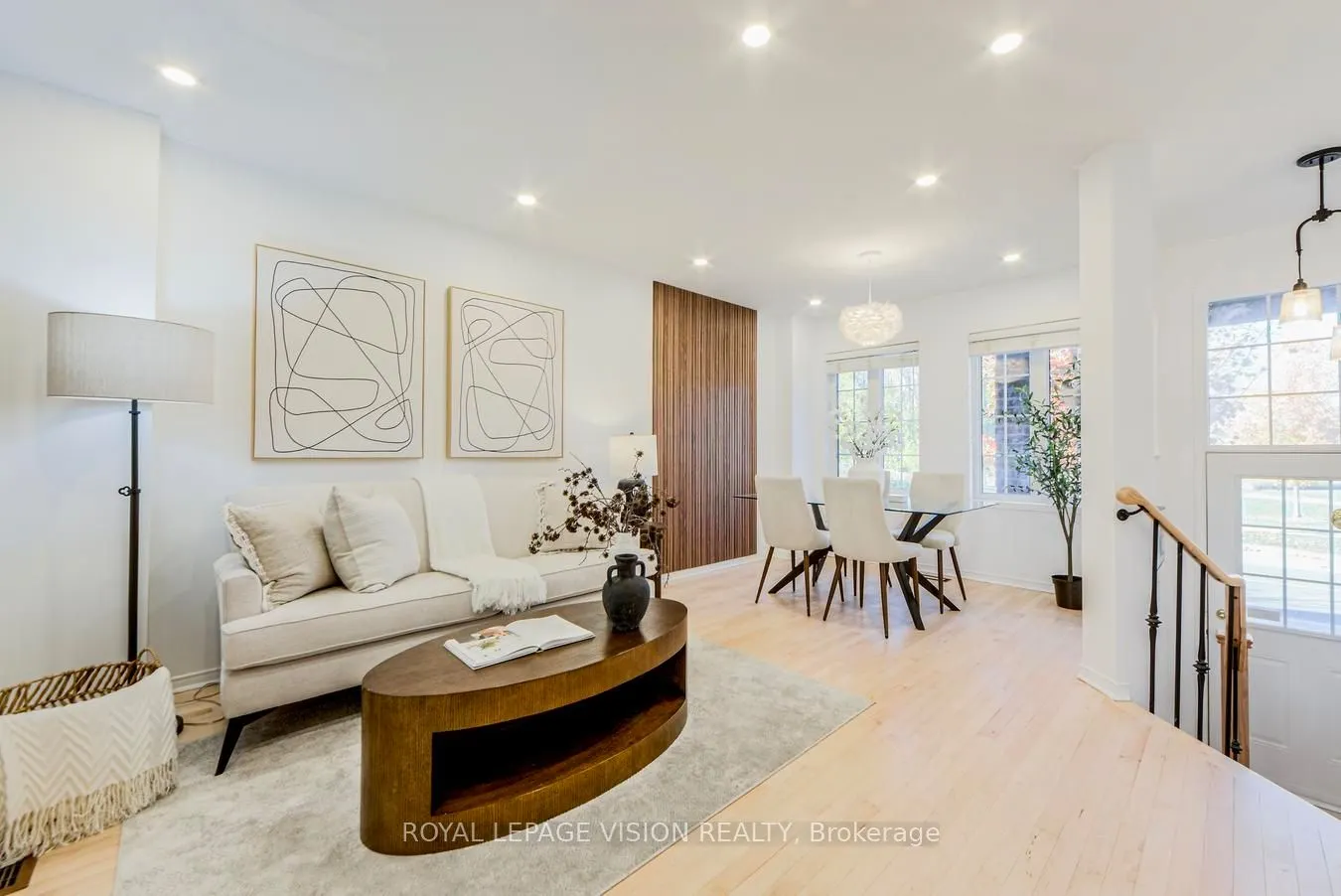 447 White's Hill Avenue