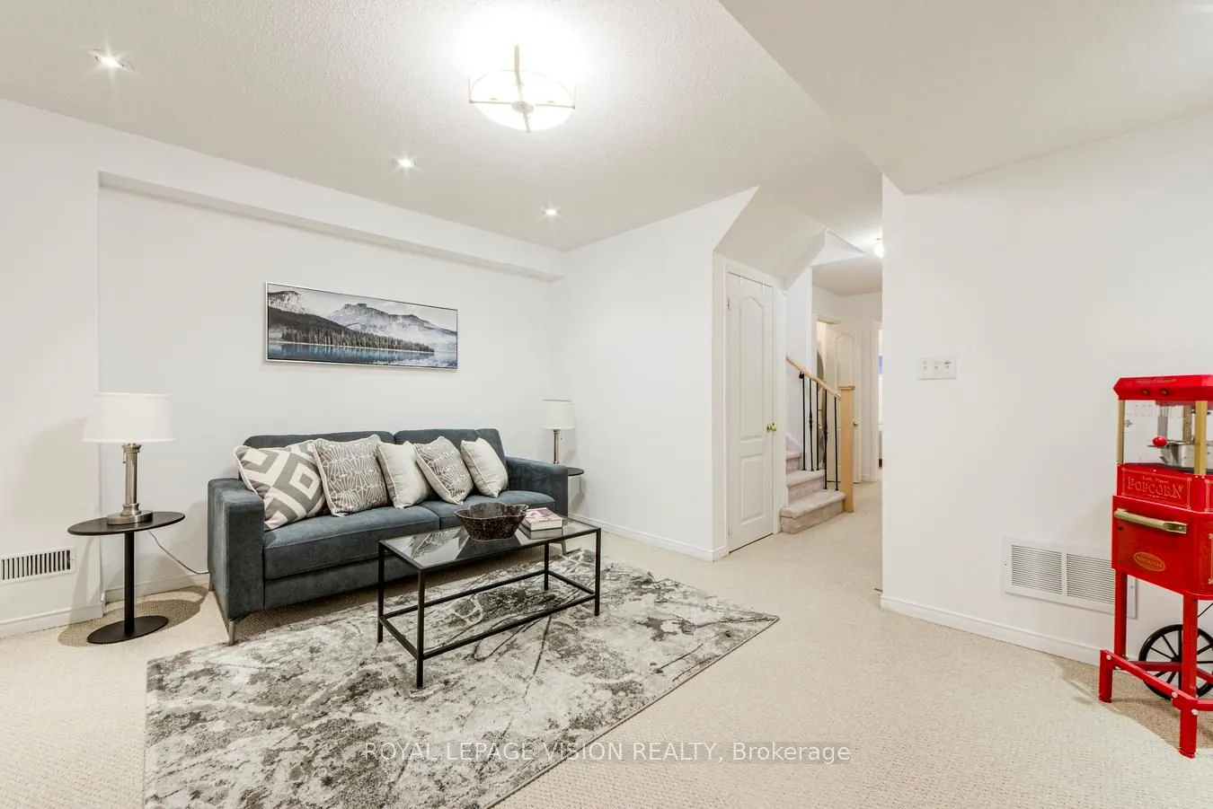 447 White's Hill Avenue