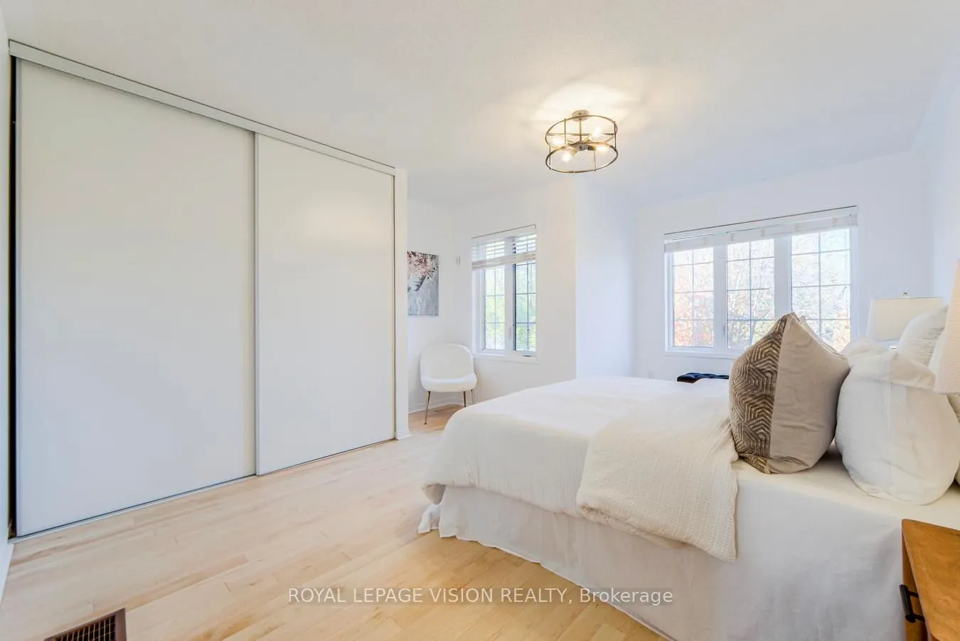 447 White's Hill Avenue