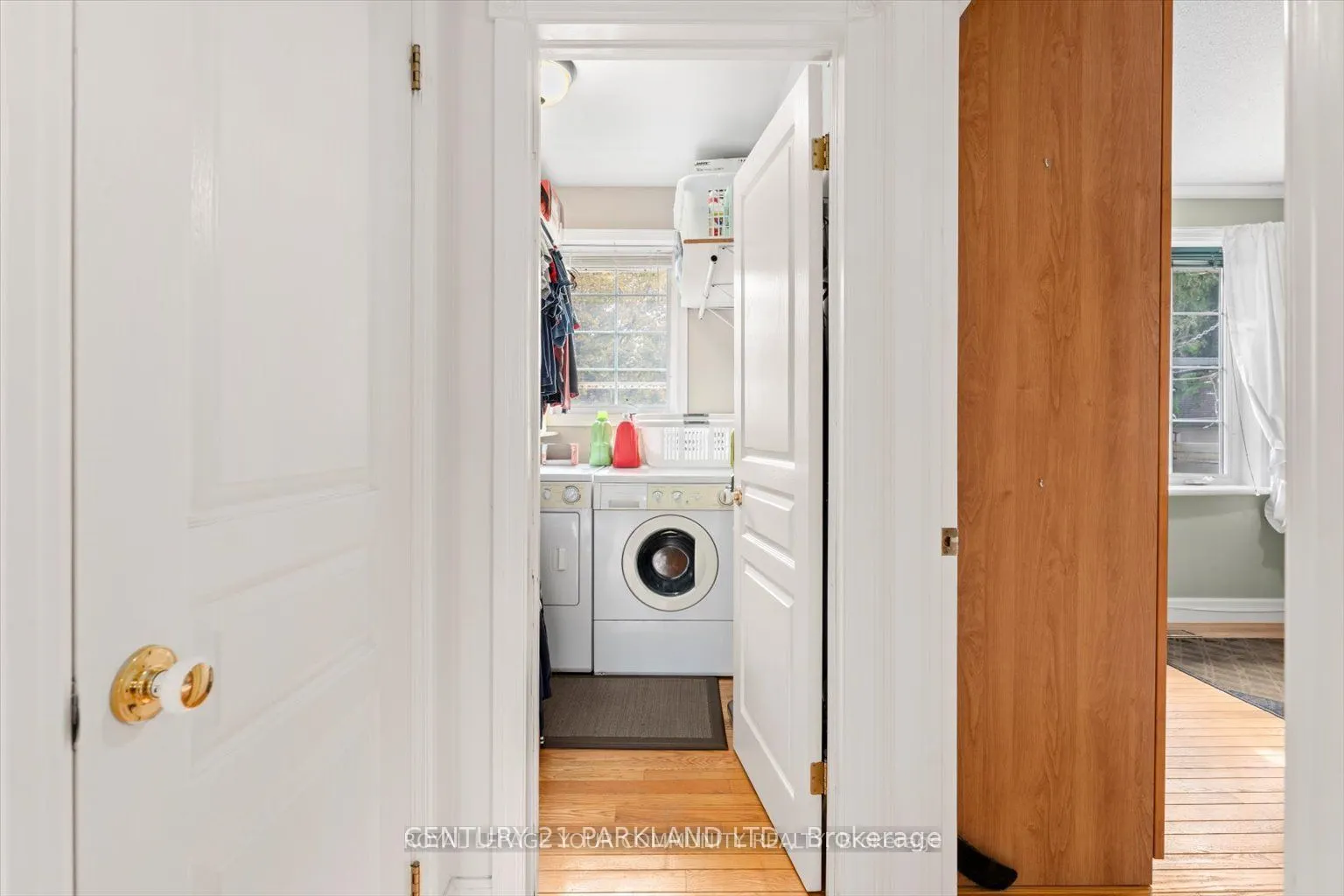 315 Forde Crescent, #Main Floor