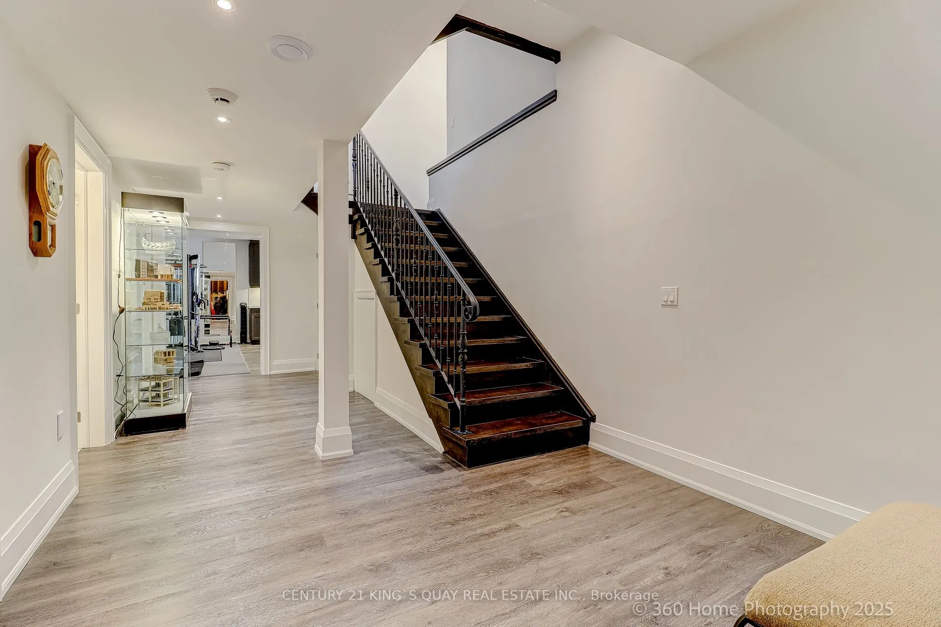 386 Alper Street