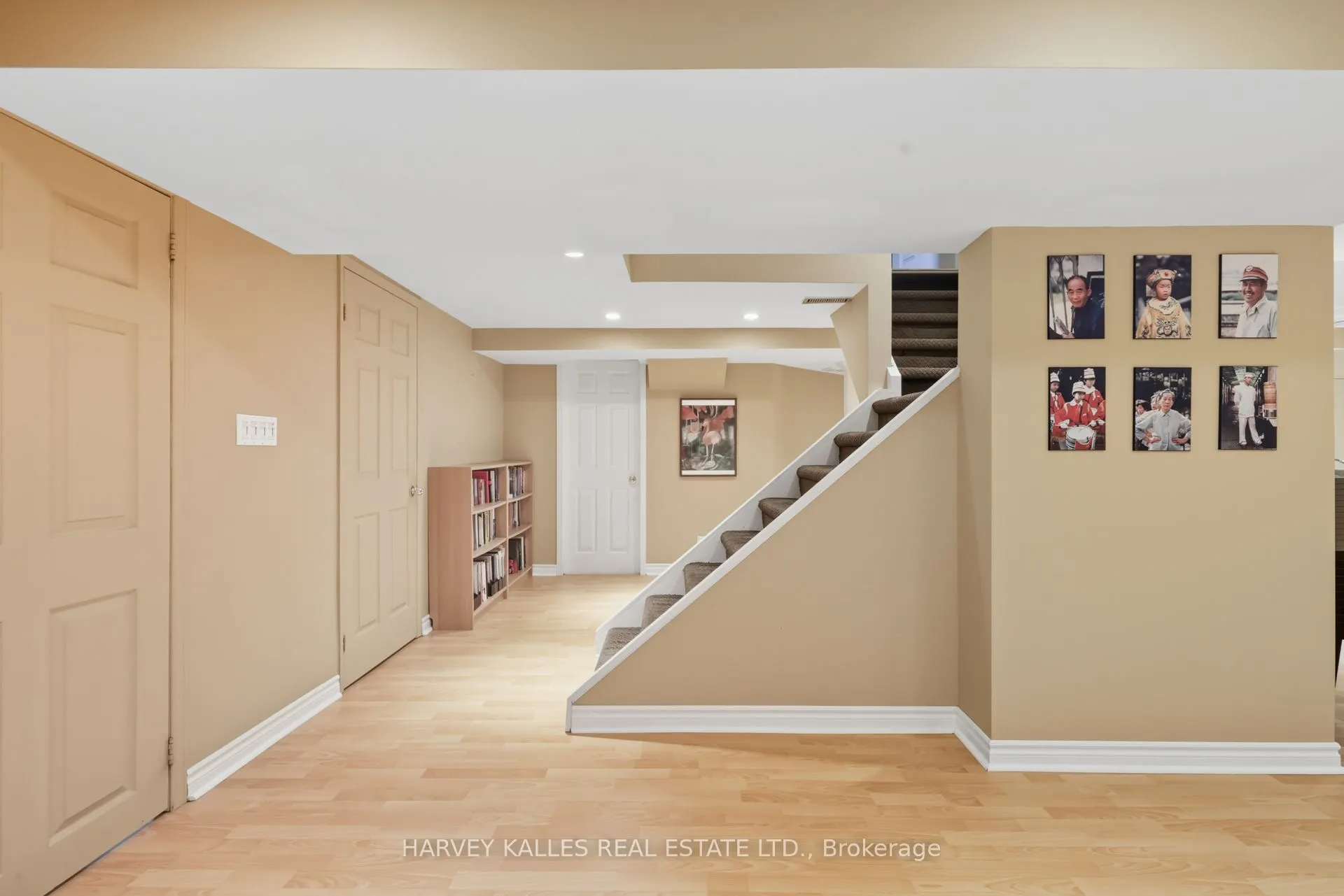 486 Greenock Drive