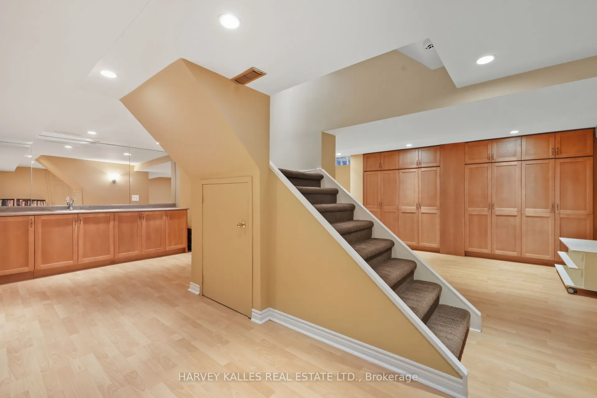 486 Greenock Drive