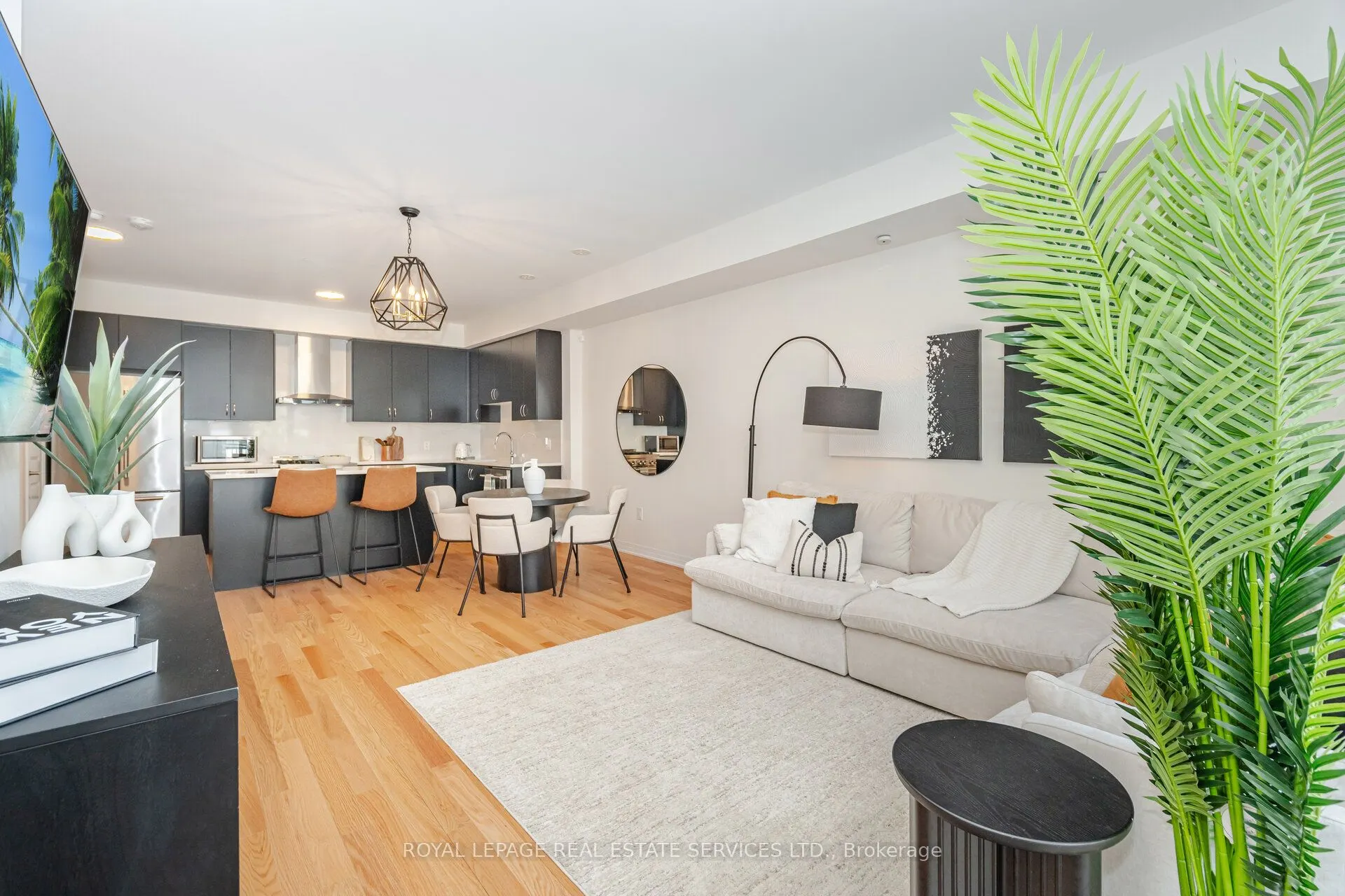 40 Baynes Way, #2
