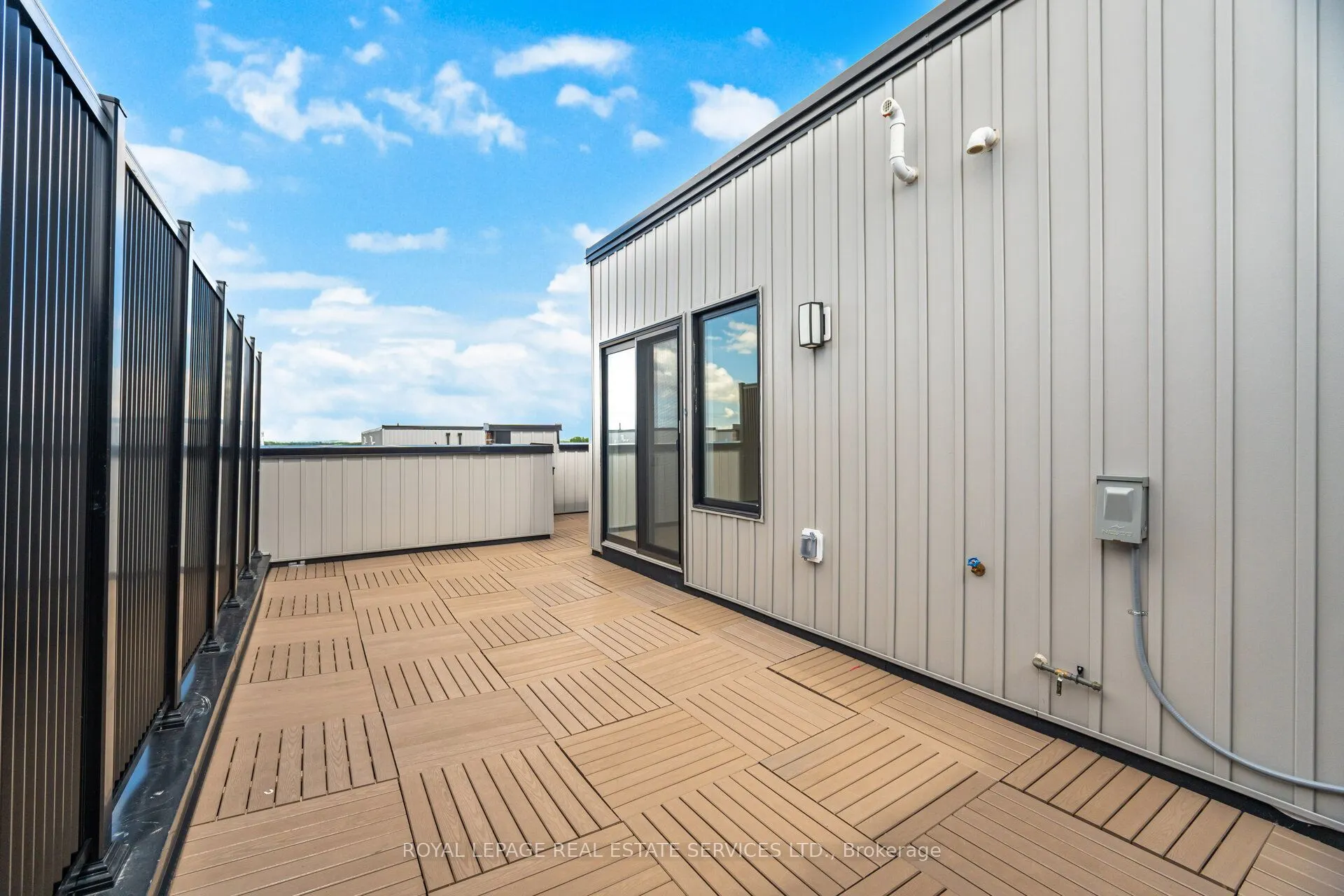 40 Baynes Way, #2