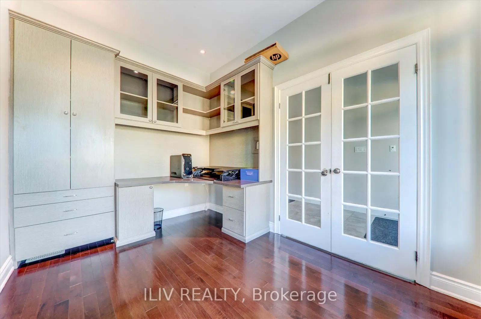 3 James Glover Drive, #Upper