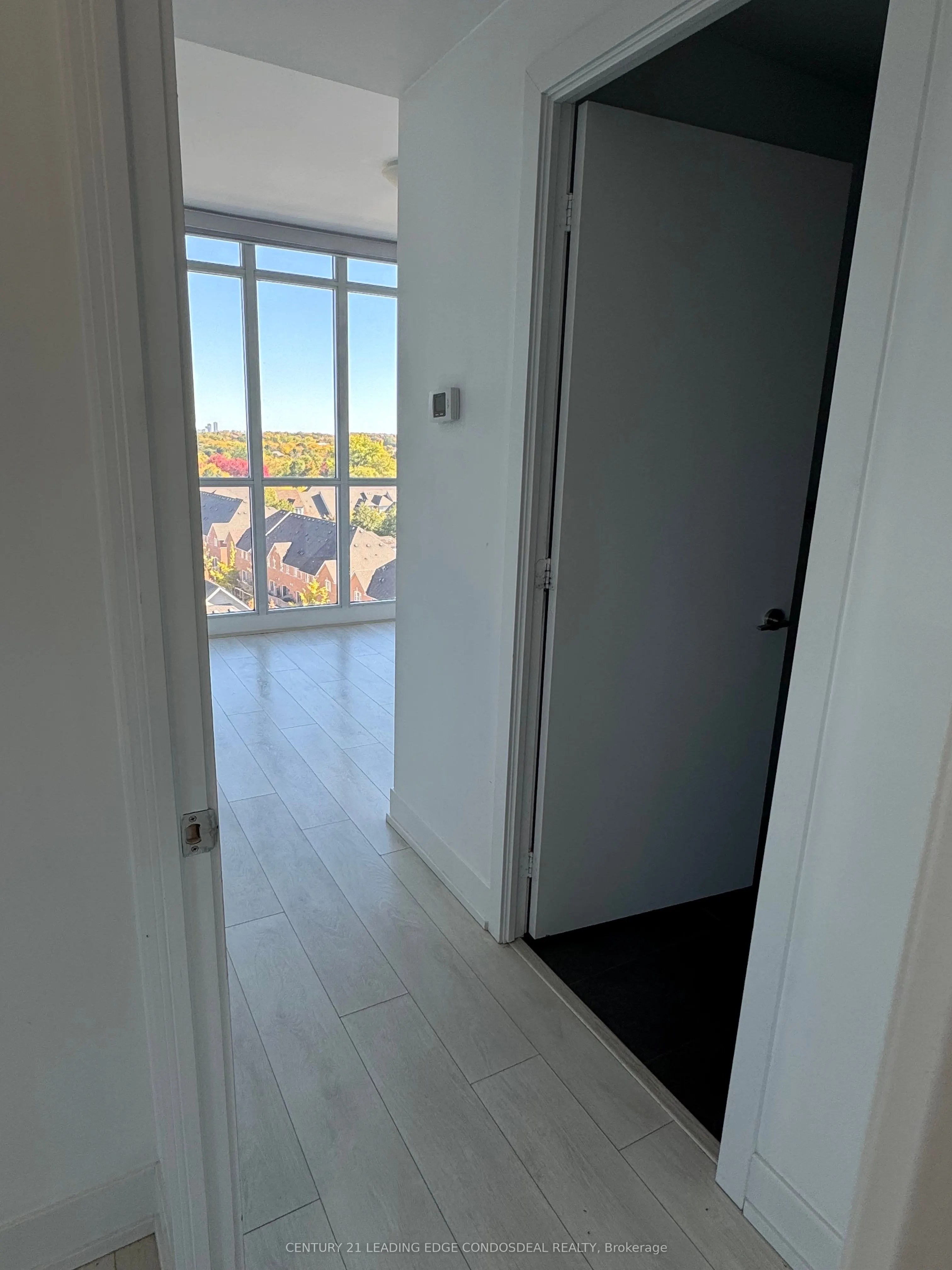 9471 Yonge Street, #913
