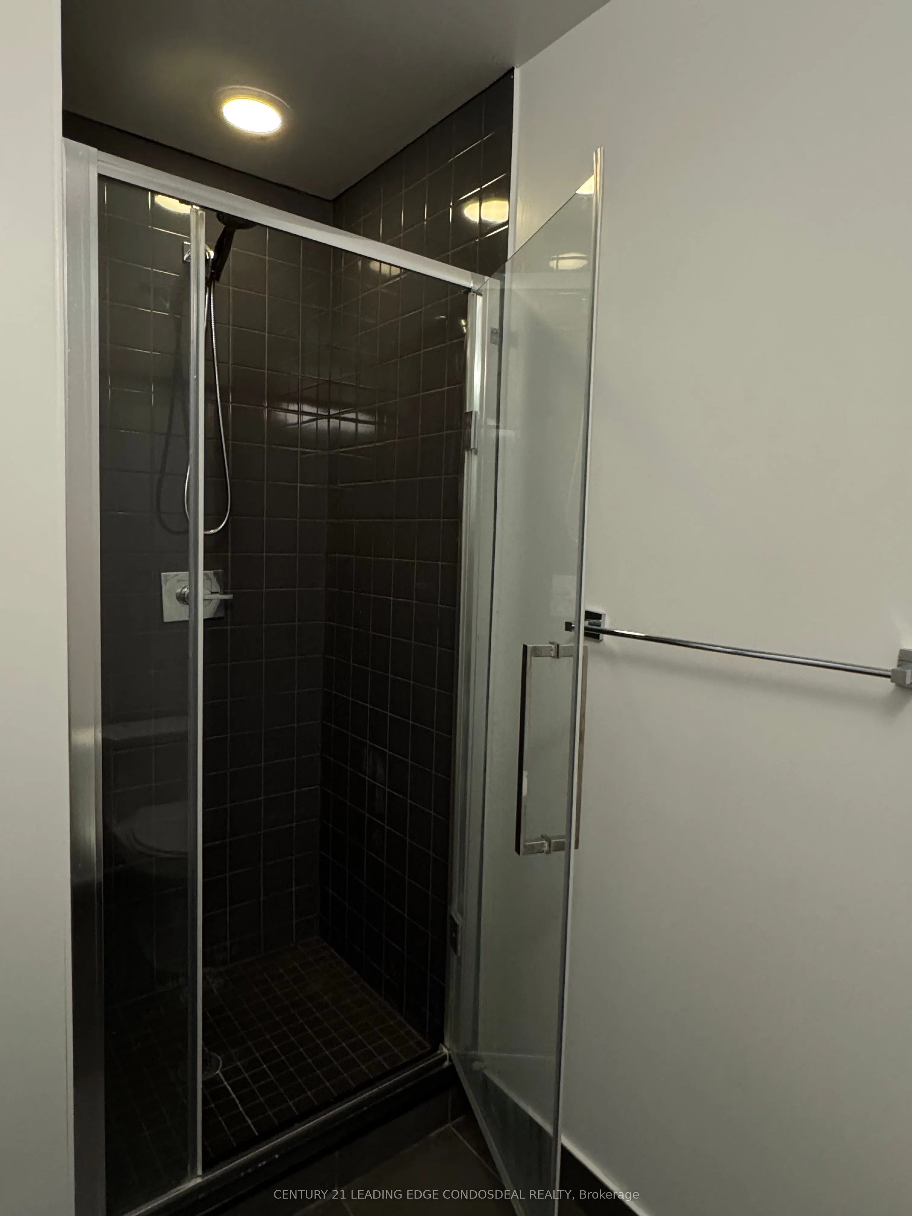 9471 Yonge Street, #913