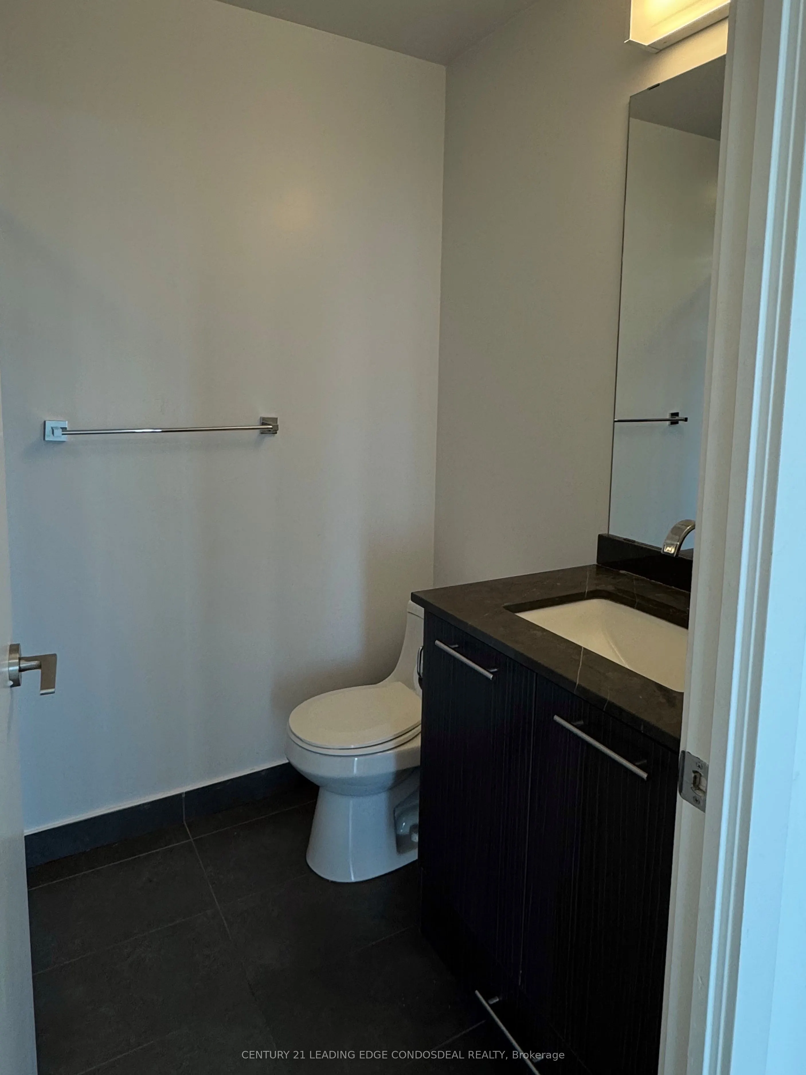 9471 Yonge Street, #913