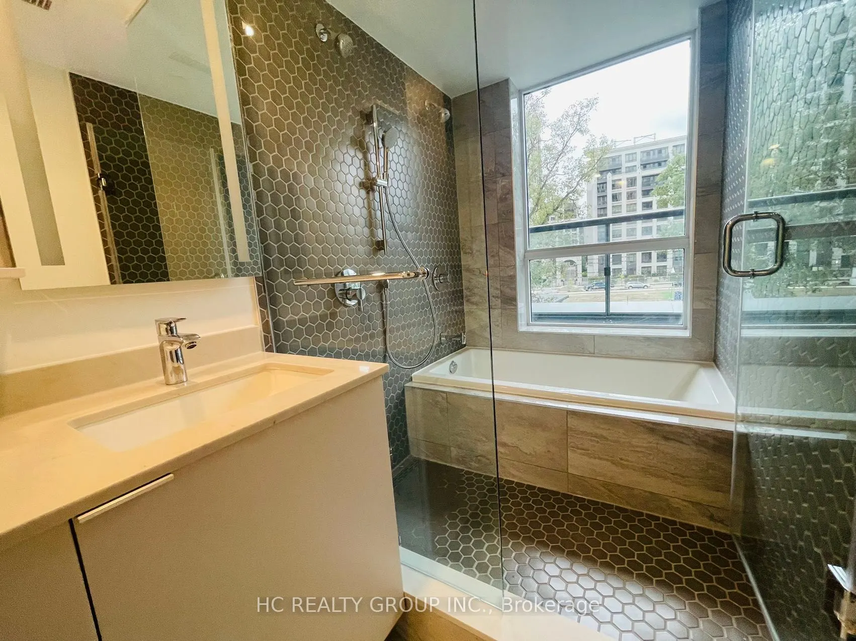8 Cedarland Drive, #117W