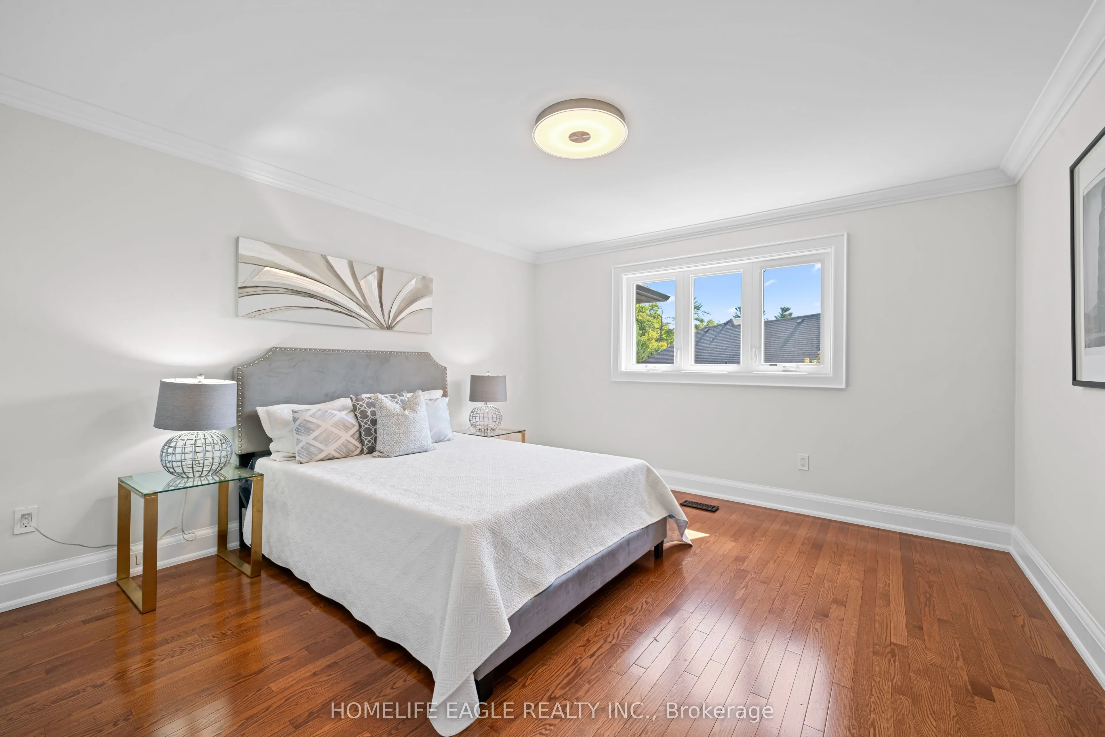 31 Modesto Gardens