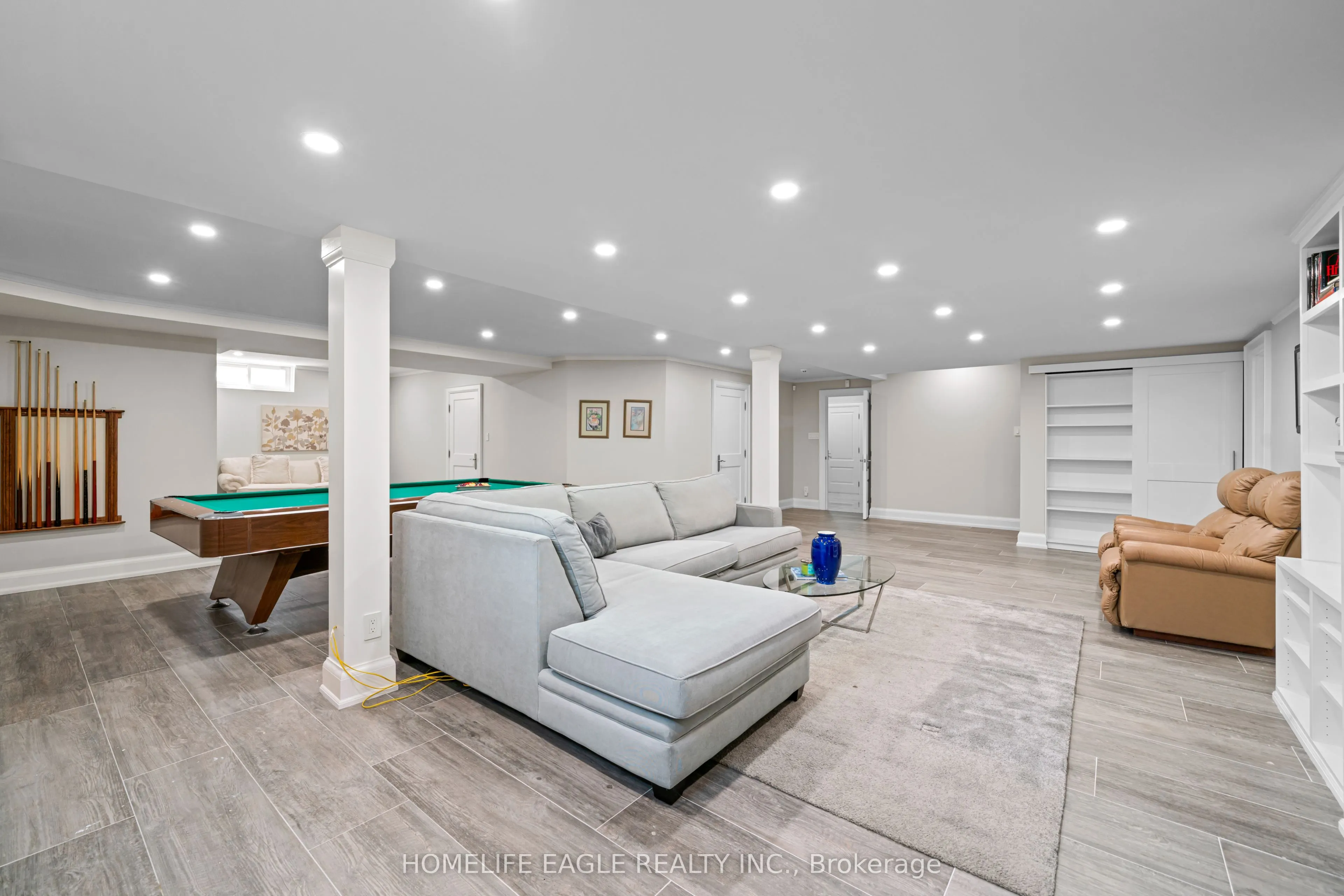31 Modesto Gardens