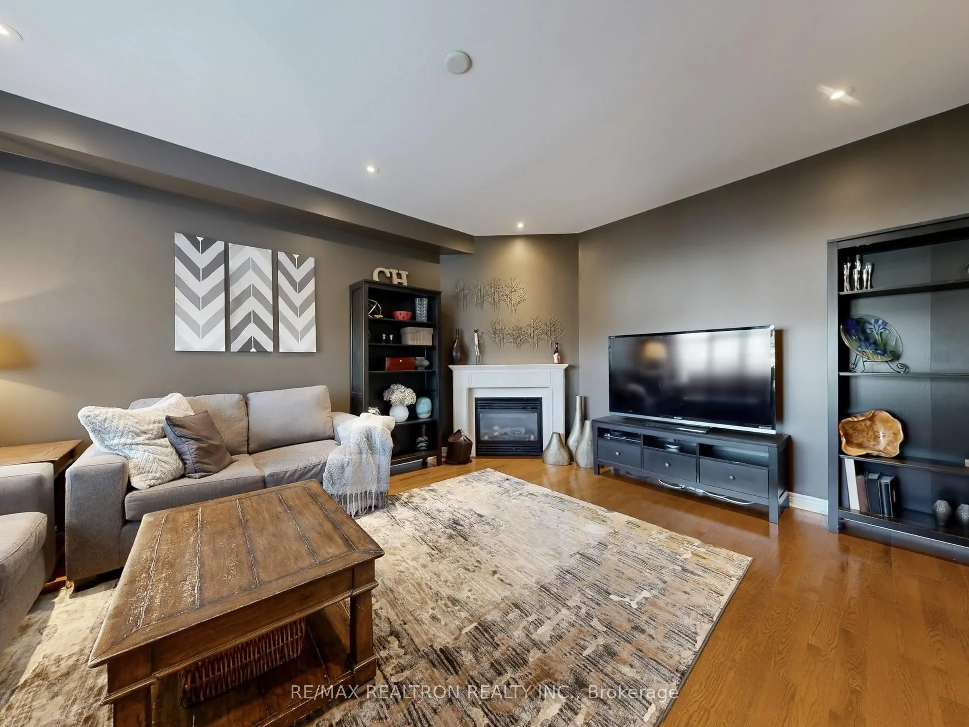 44 Rivermill Crescent