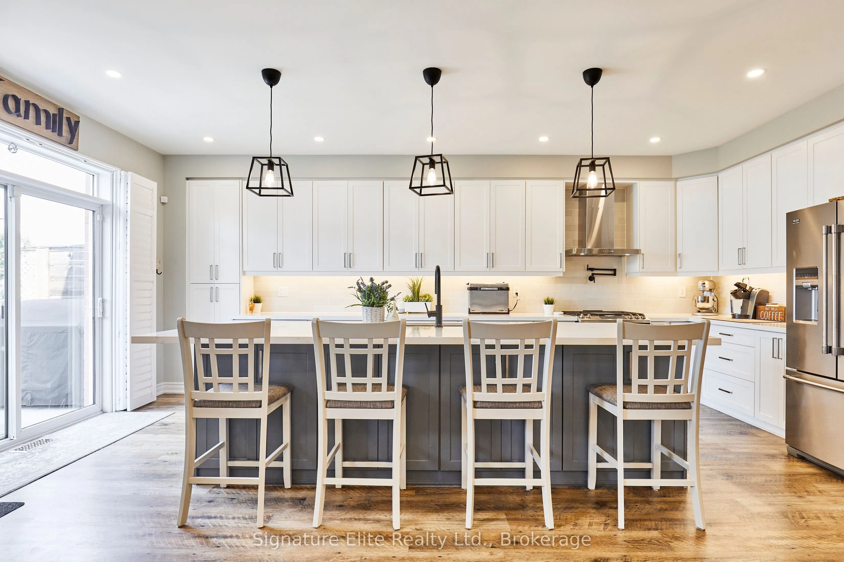 30 Confederation Drive