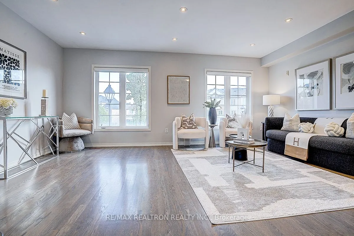 20 Prince Charles Way