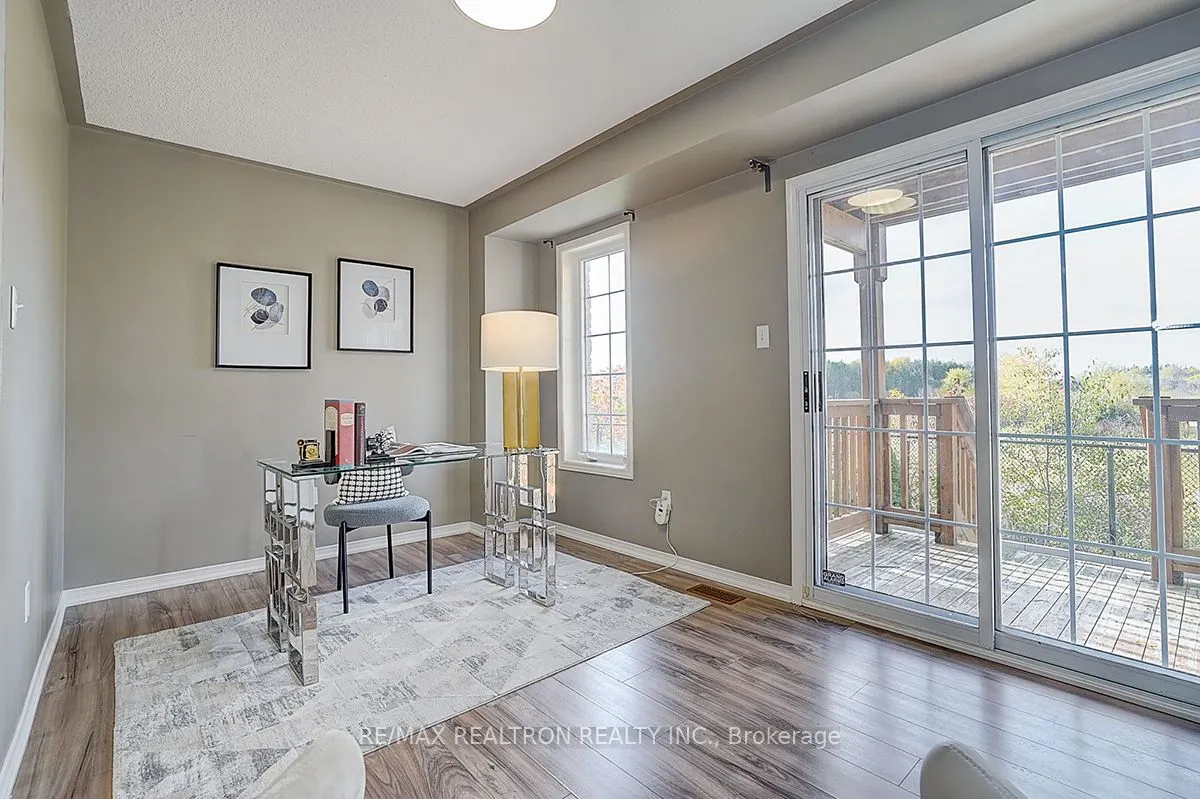20 Prince Charles Way