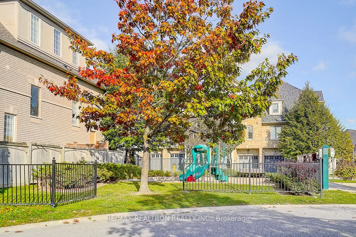 20 Prince Charles Way