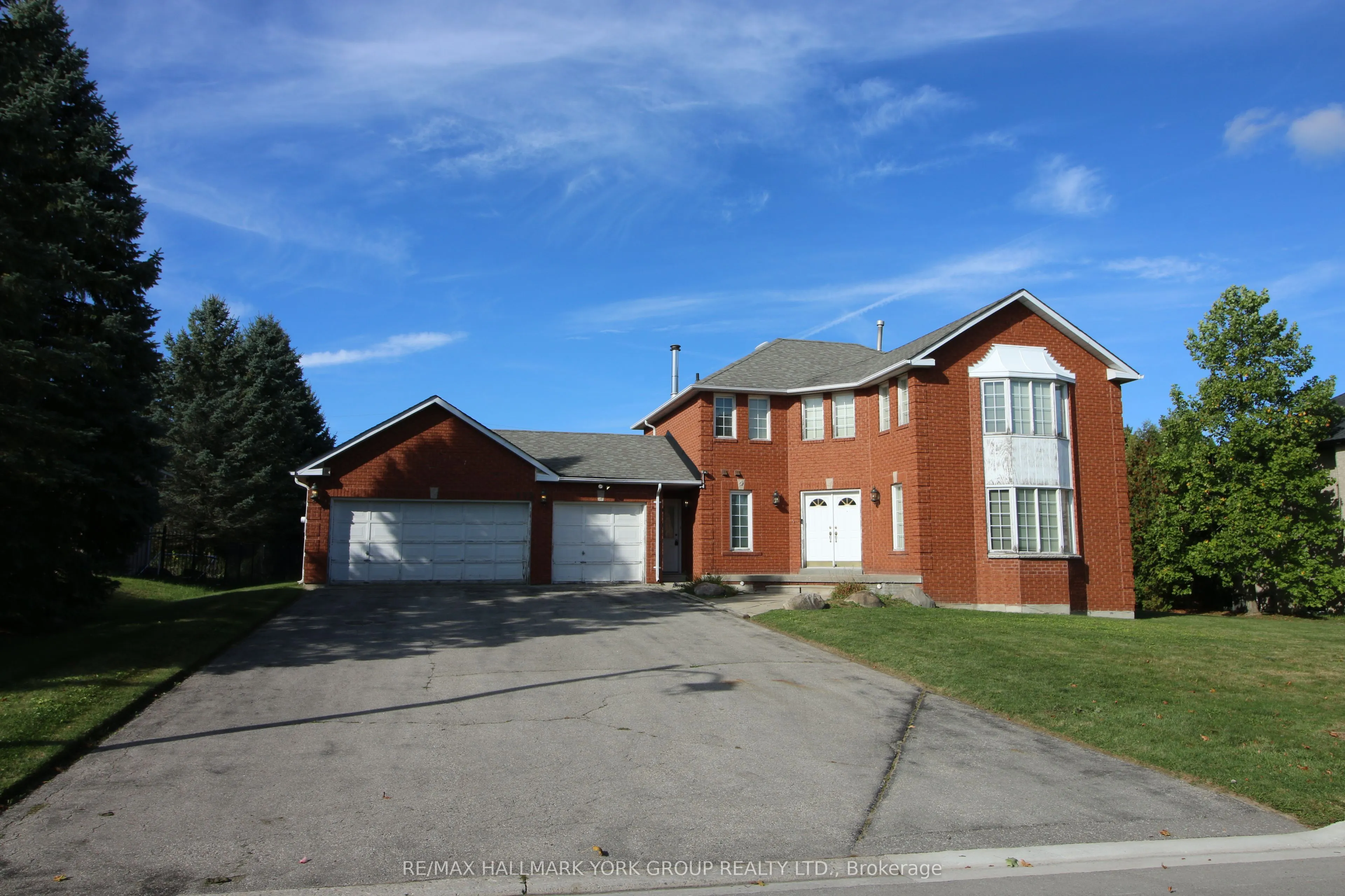 175 Treegrove Circle