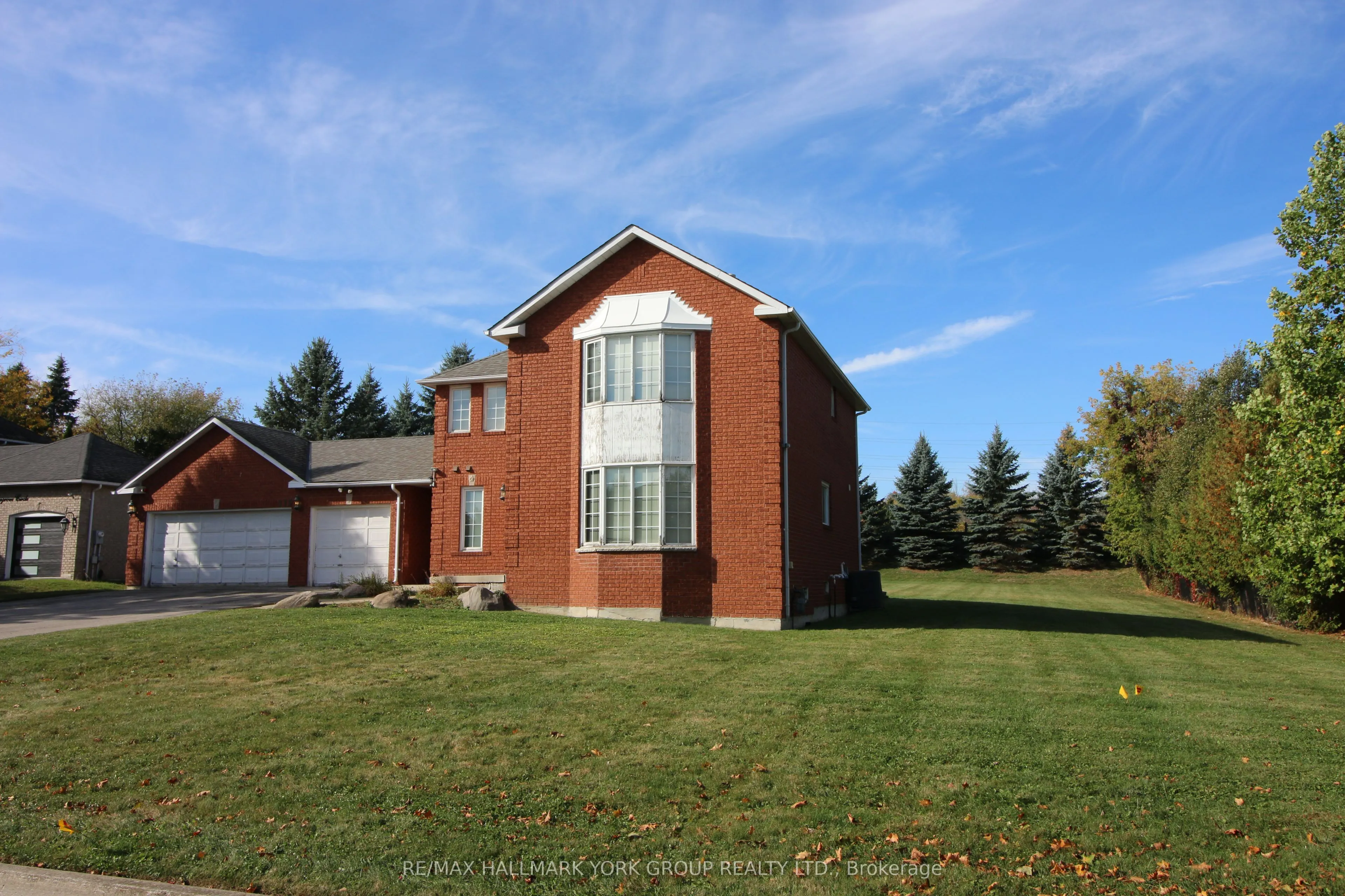 175 Treegrove Circle