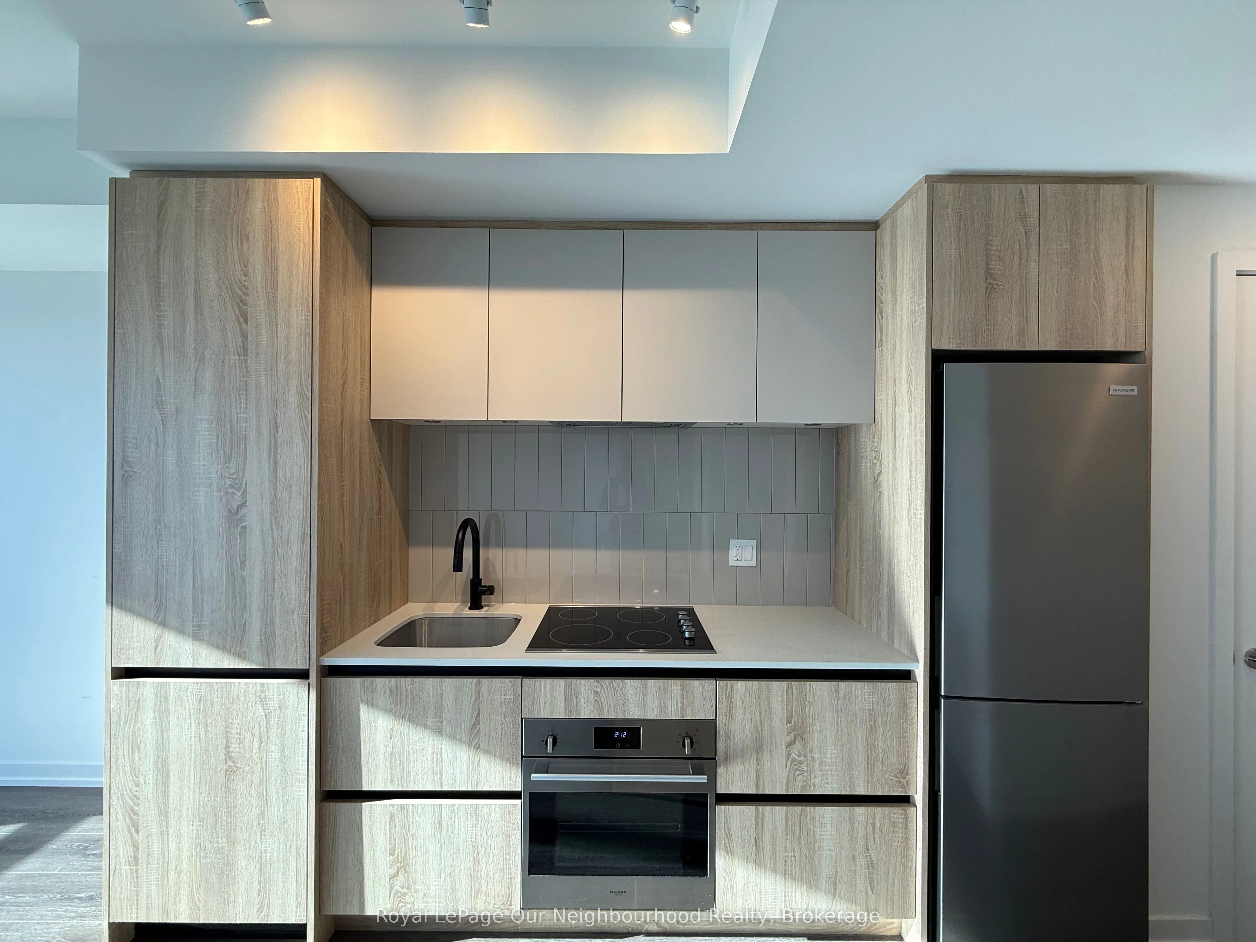 7950 Bathurst Street, #2512