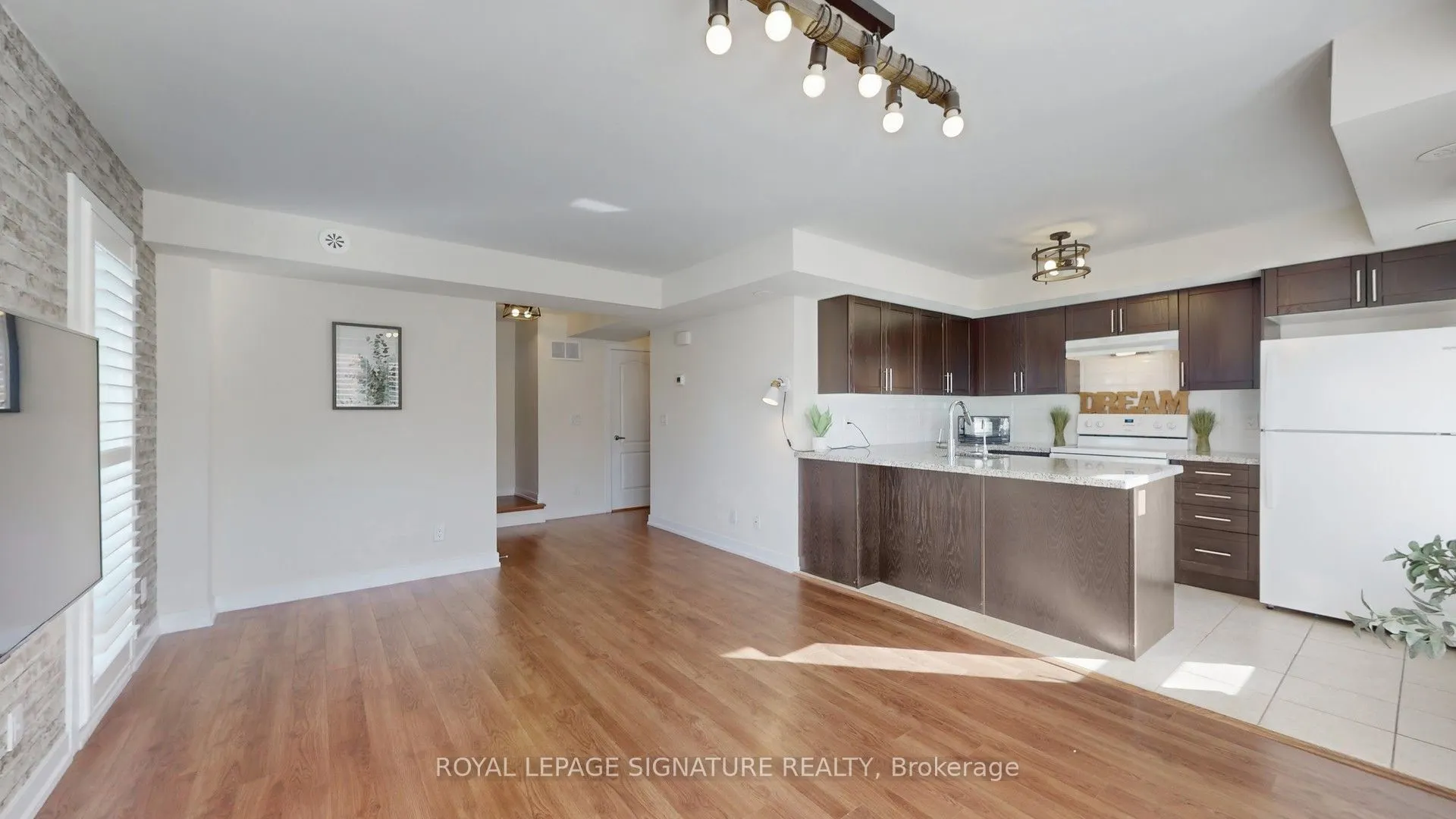 2 Dunsheath Way, #131