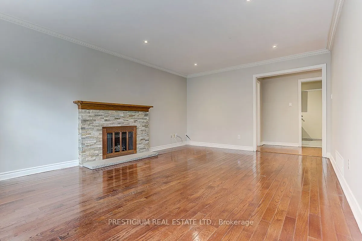 61 Addington Square