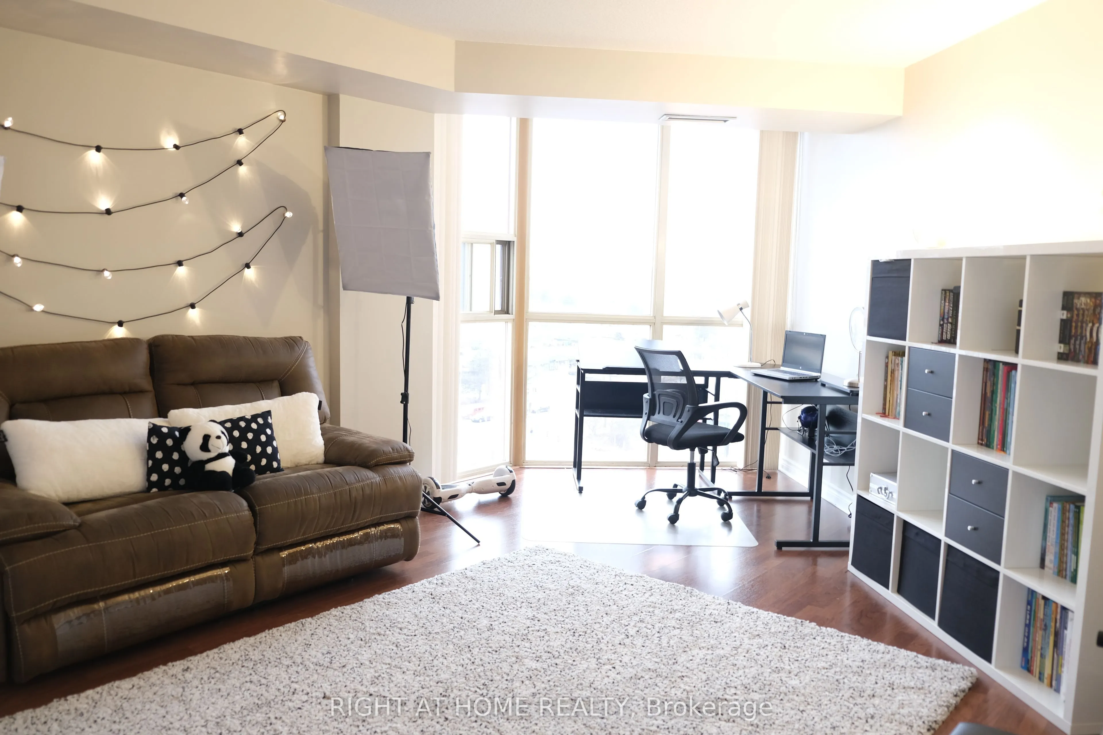 20 Baif Boulevard, #1009