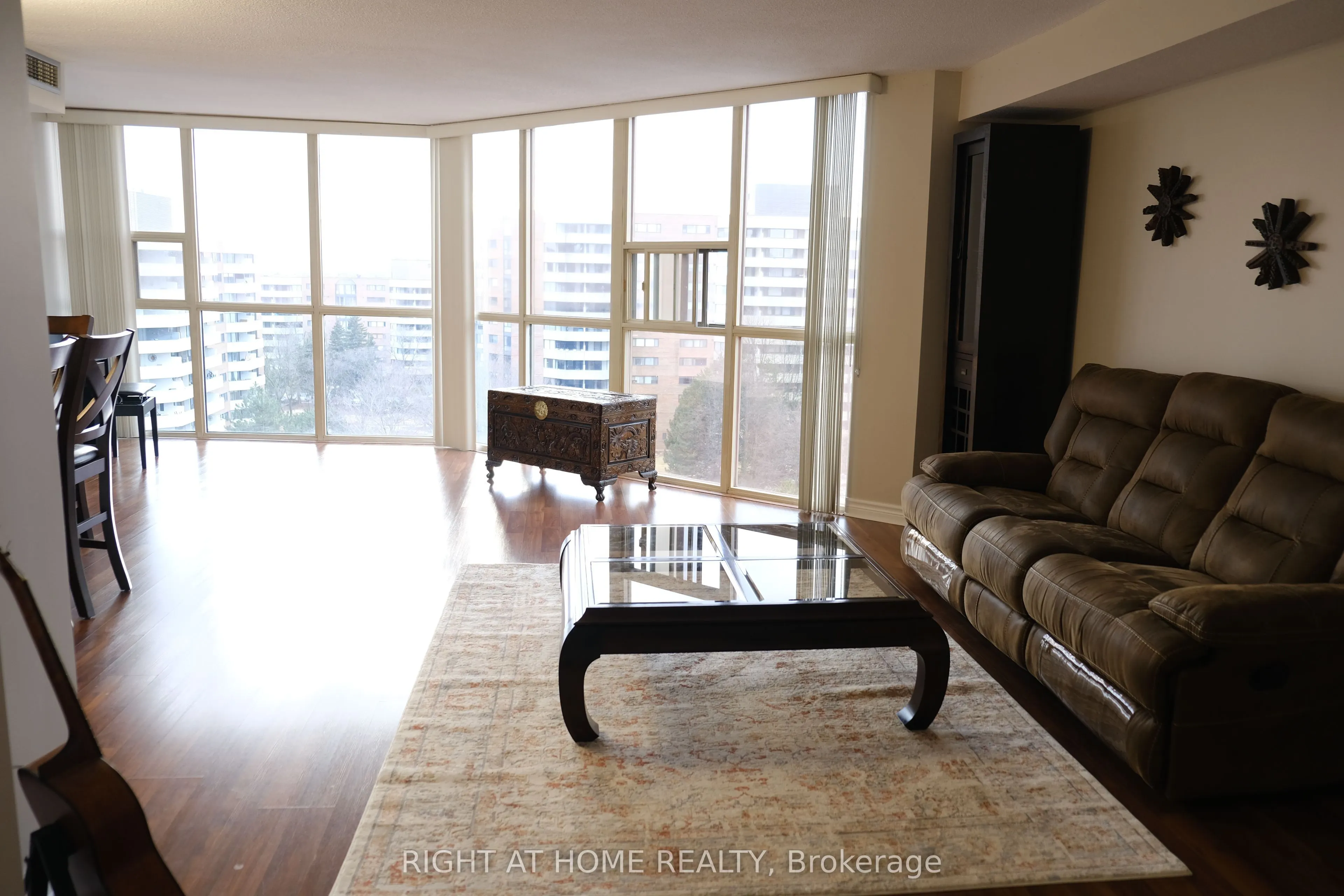 20 Baif Boulevard, #1009