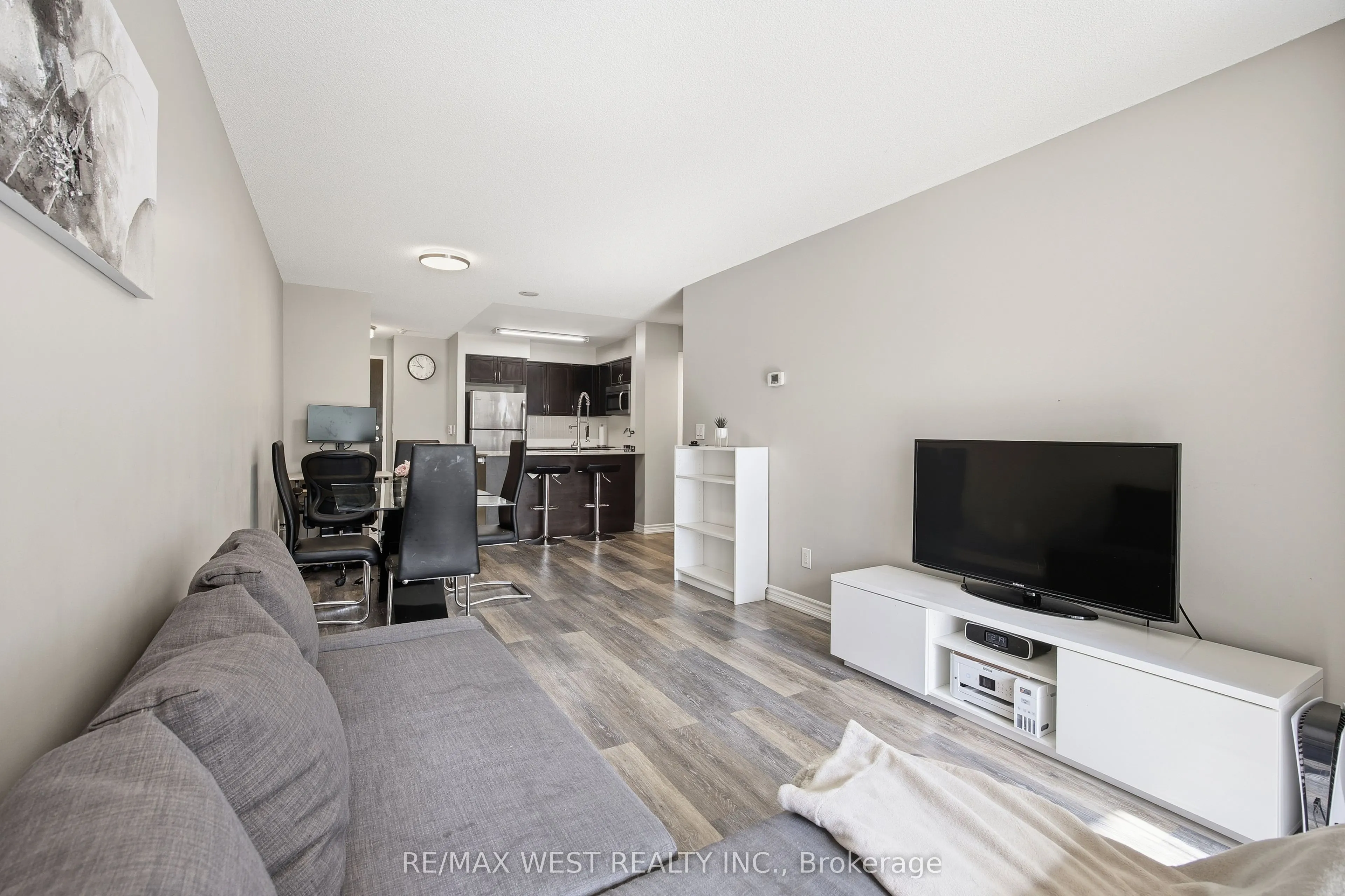 75 King William Crescent, #407