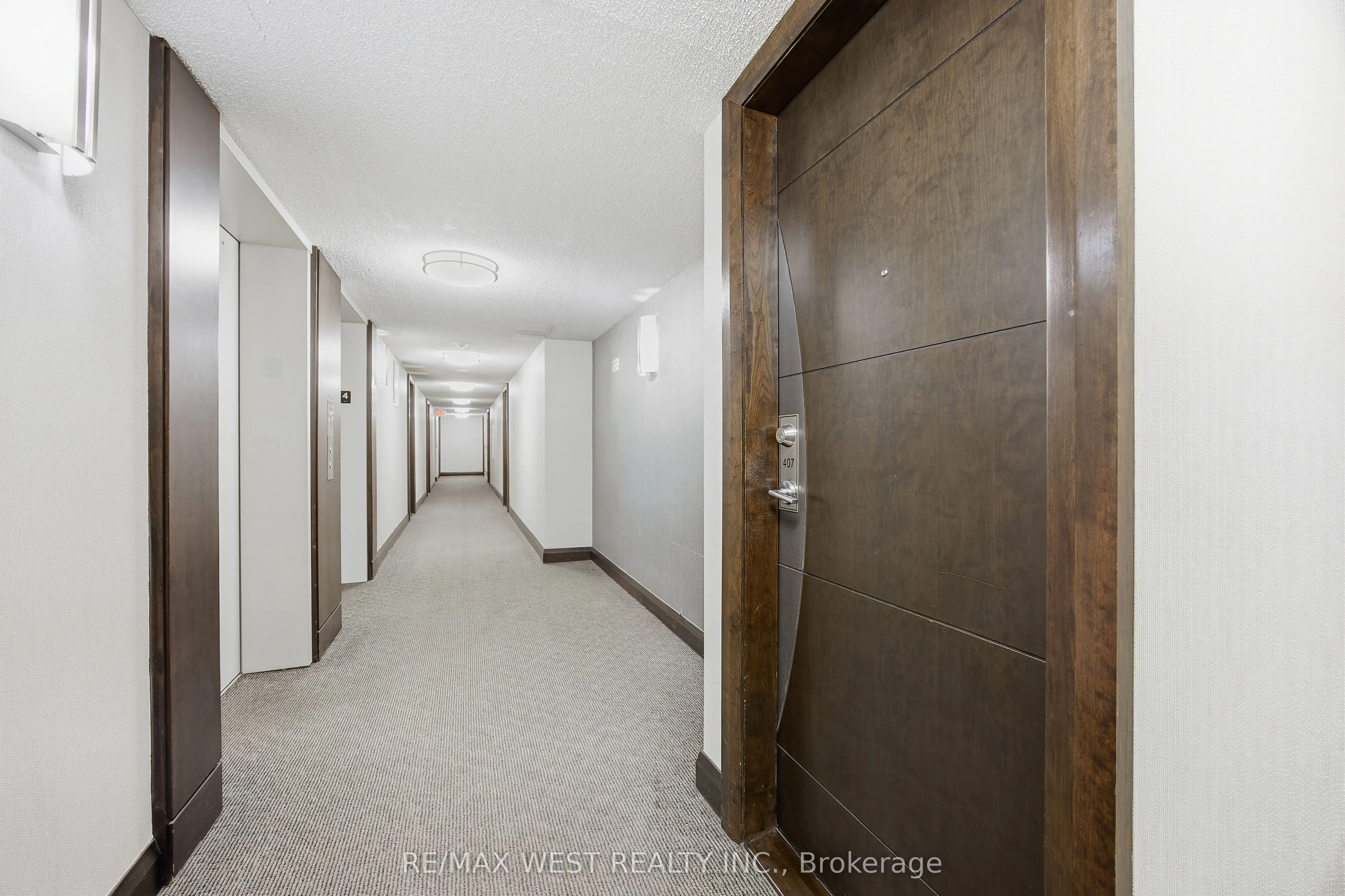 75 King William Crescent, #407