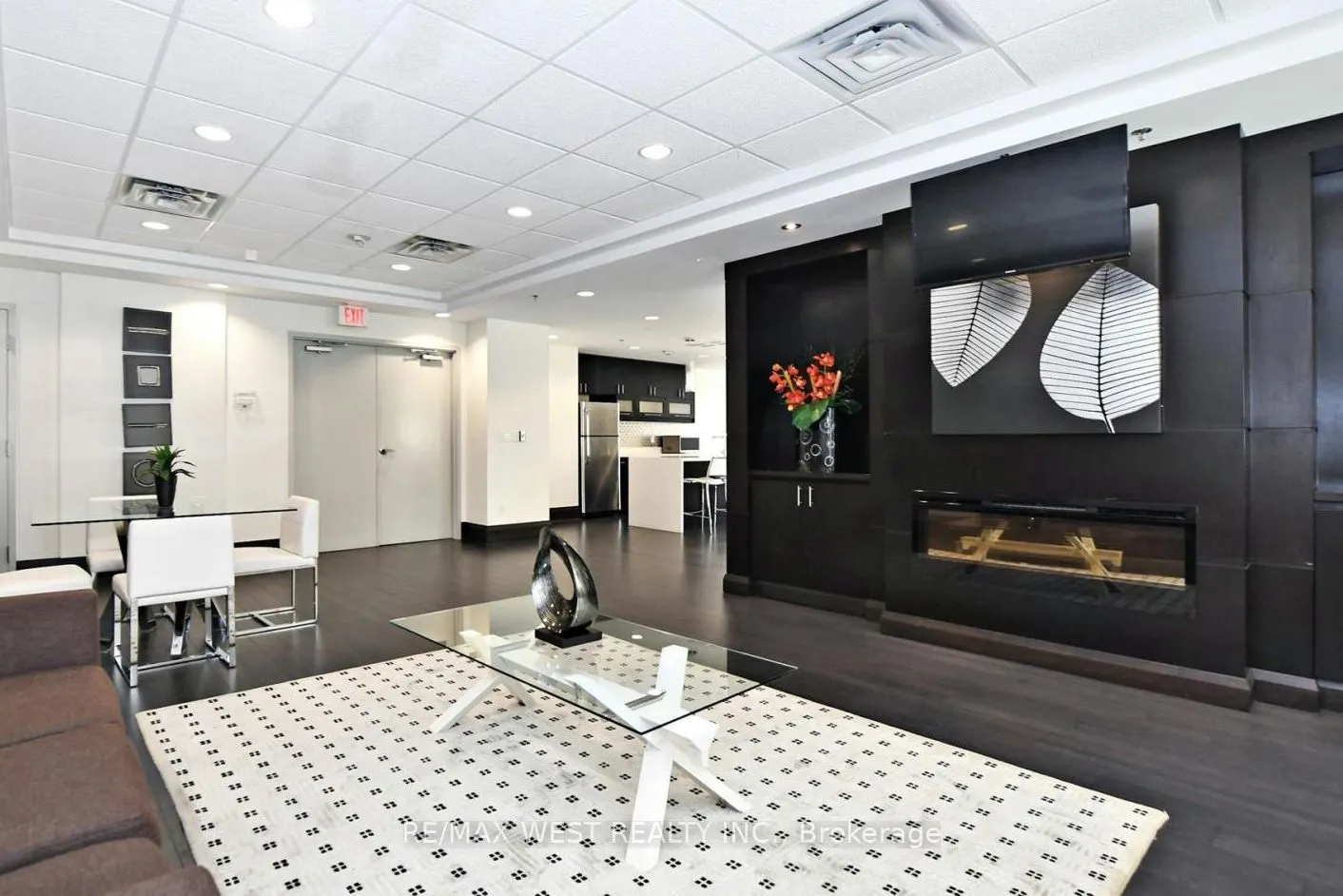 75 King William Crescent, #407