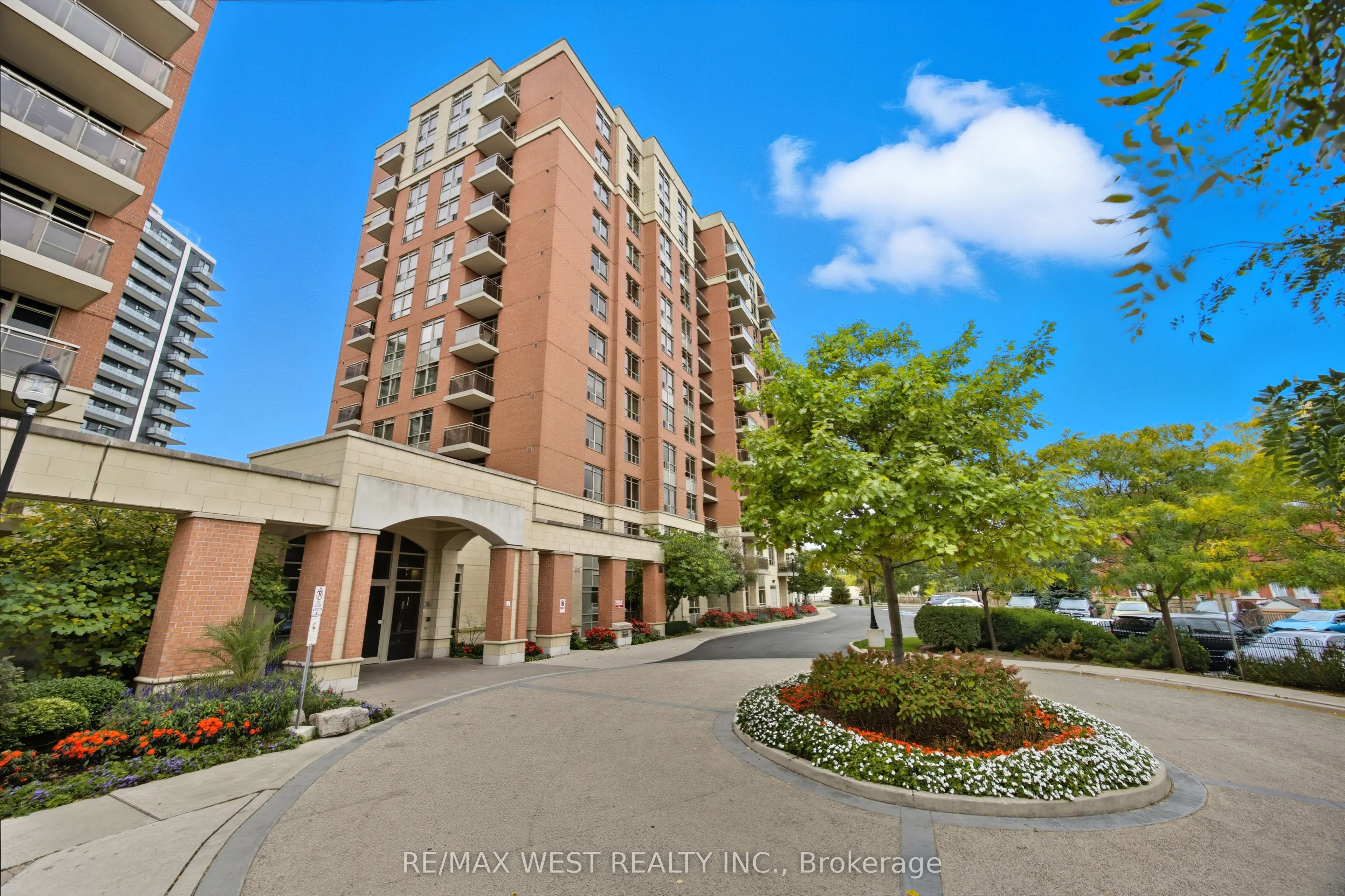 75 King William Crescent, #407