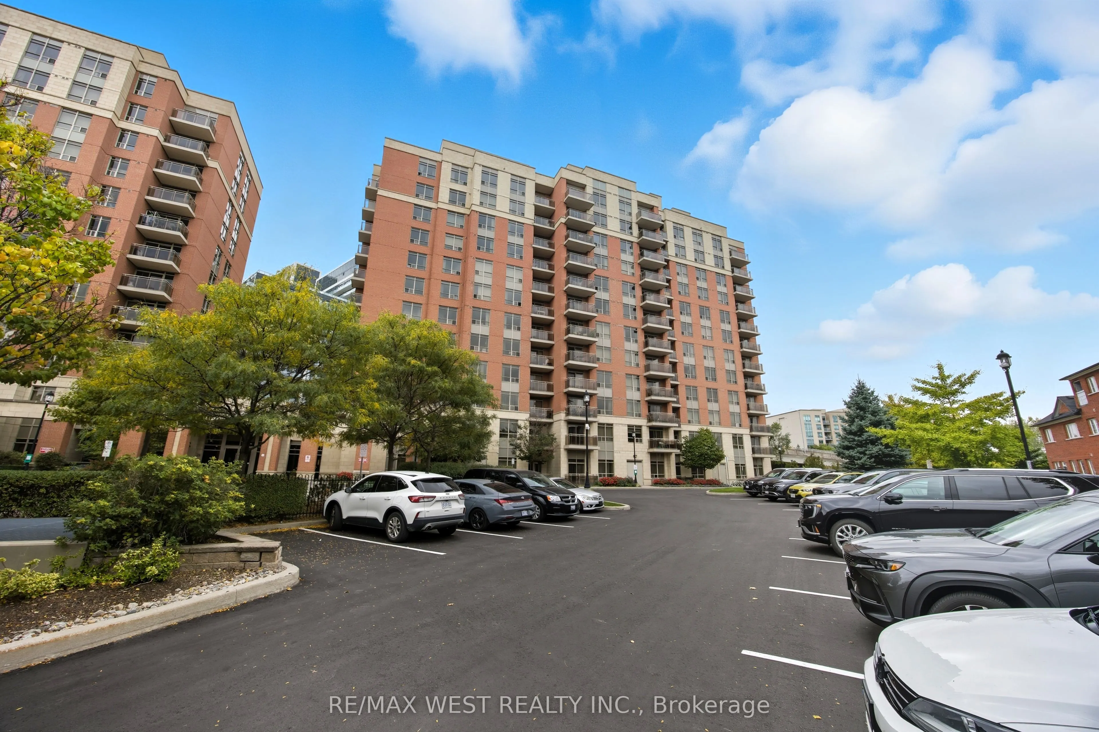 75 King William Crescent, #407